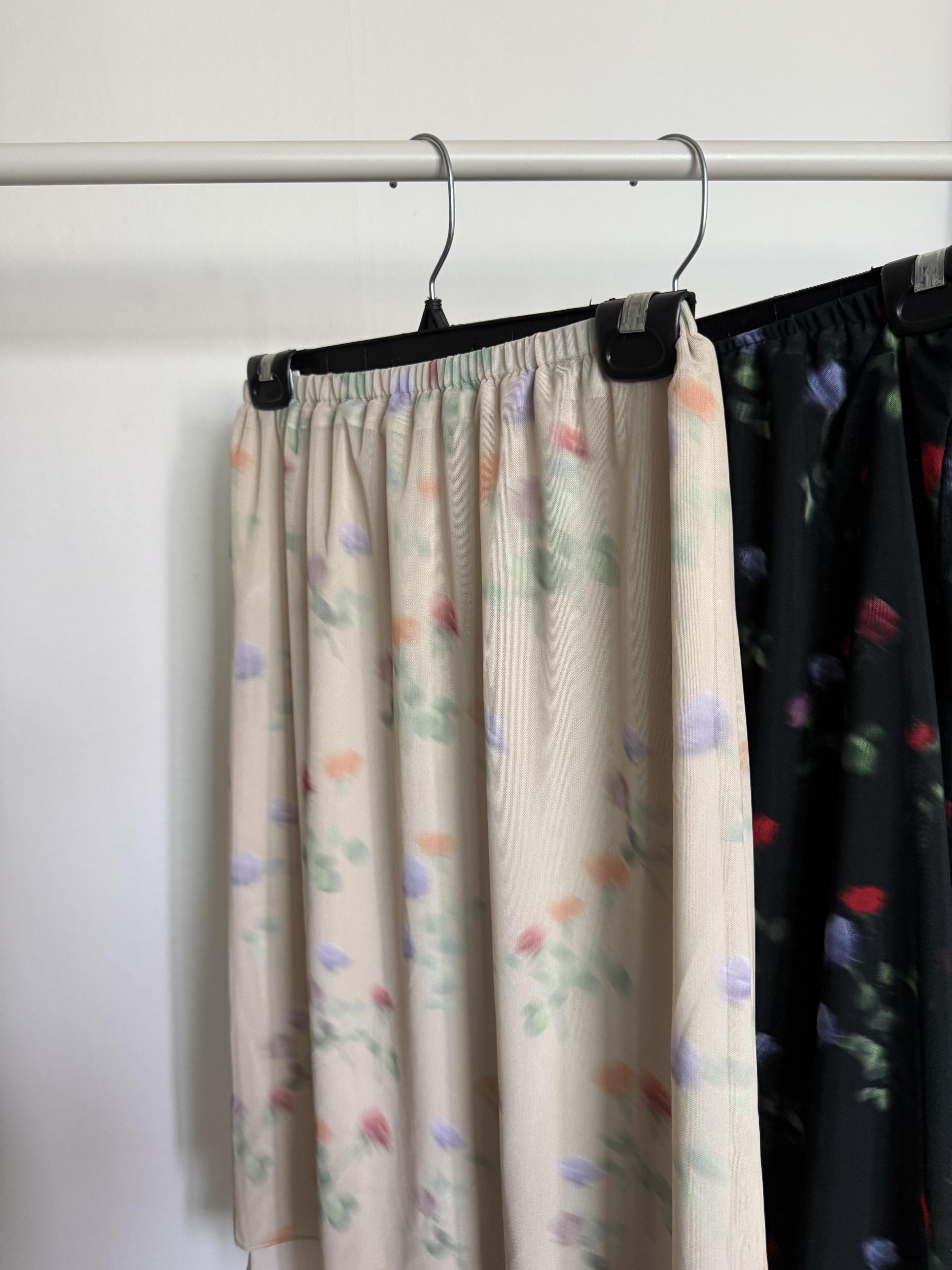 bong bong skirt (beige/black)