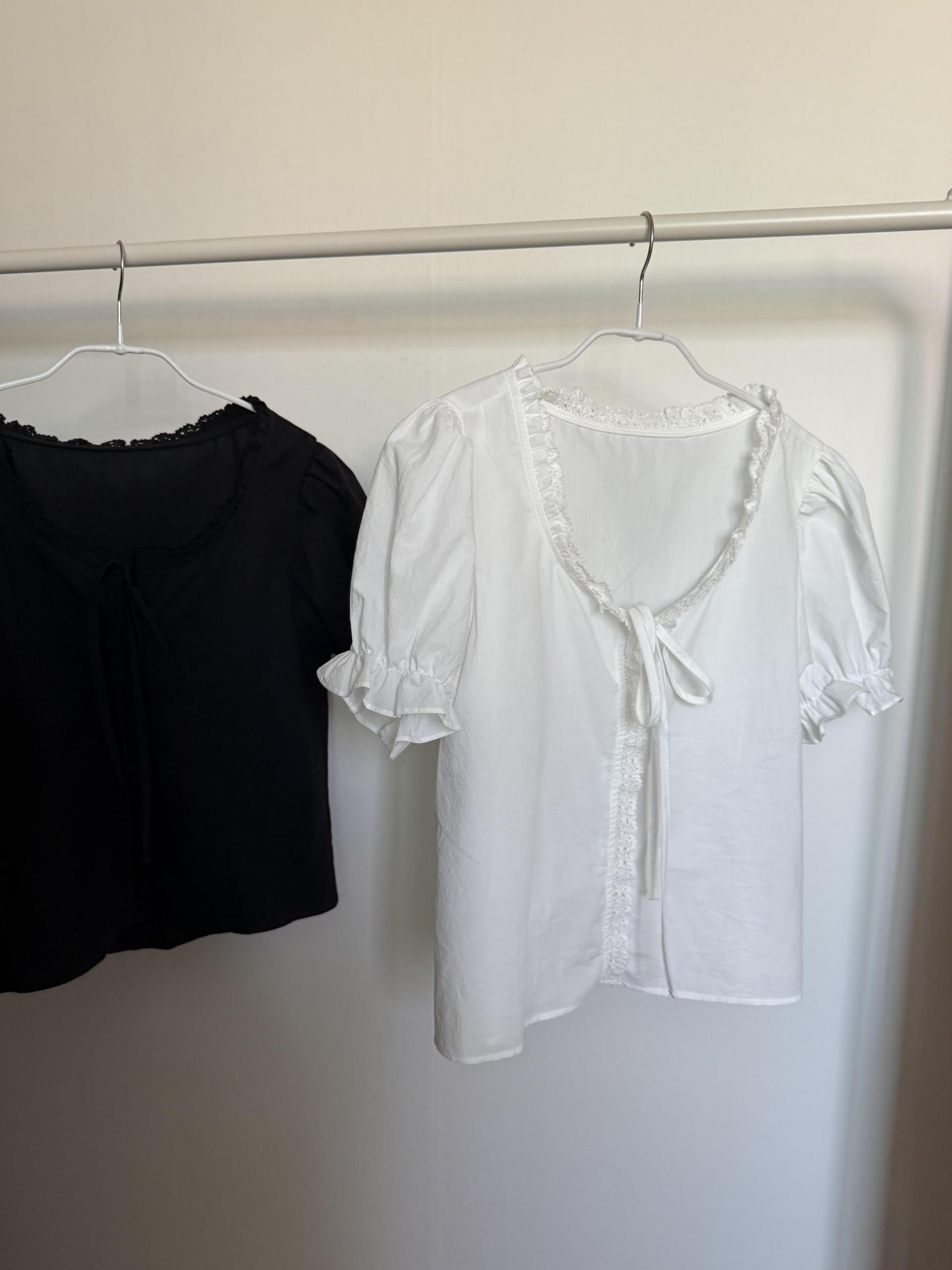 joy lace blouse (white/black)