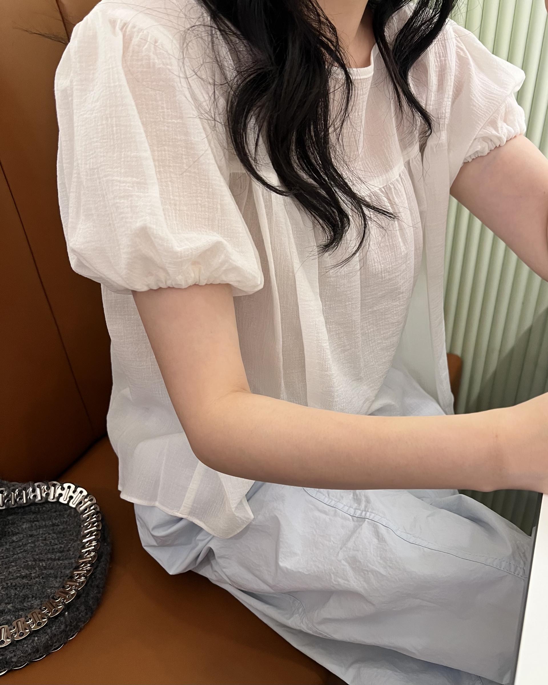 square blouse (white/brown/black)