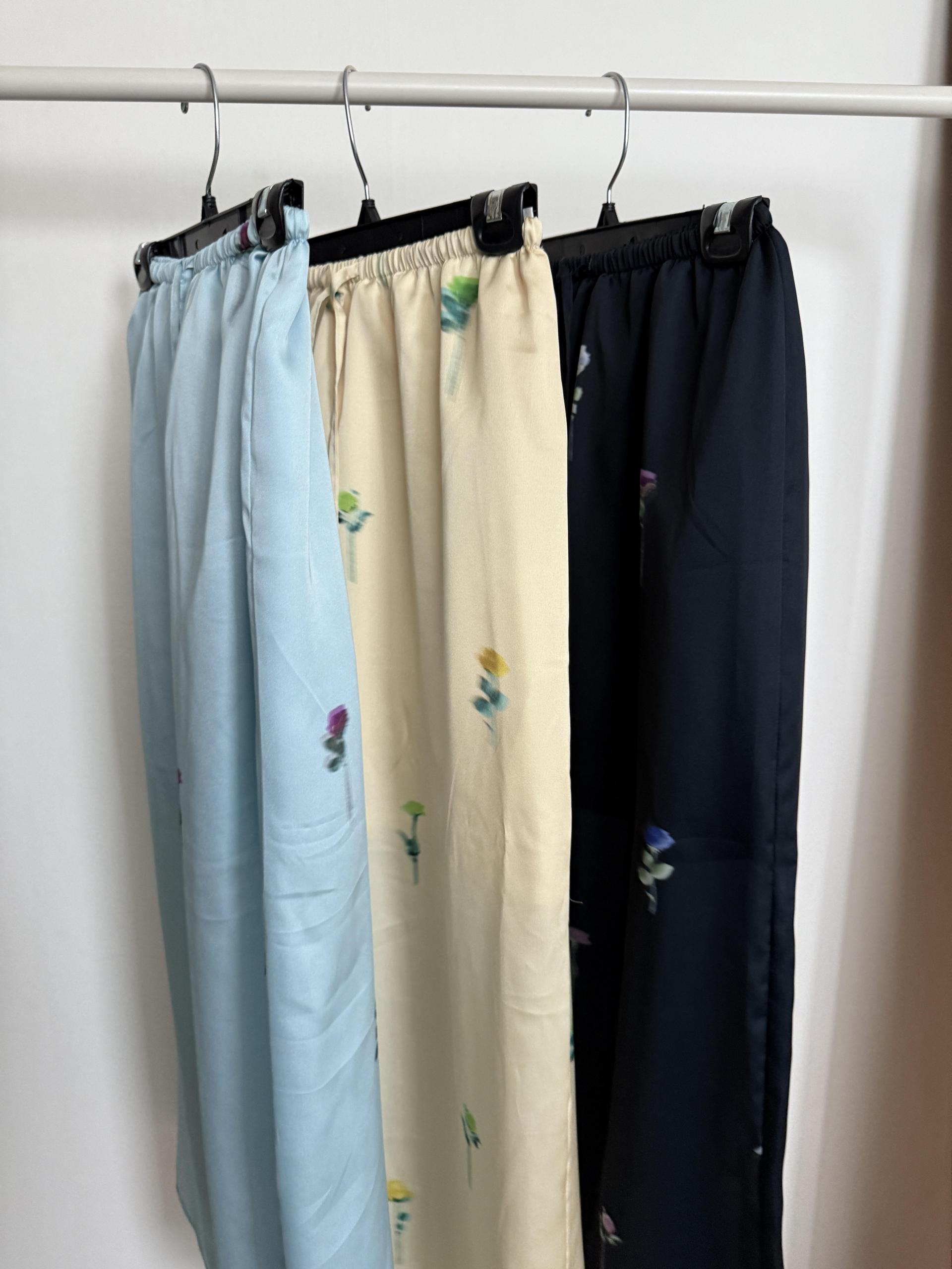 megan flower skirt (sky blue/black/yellow)