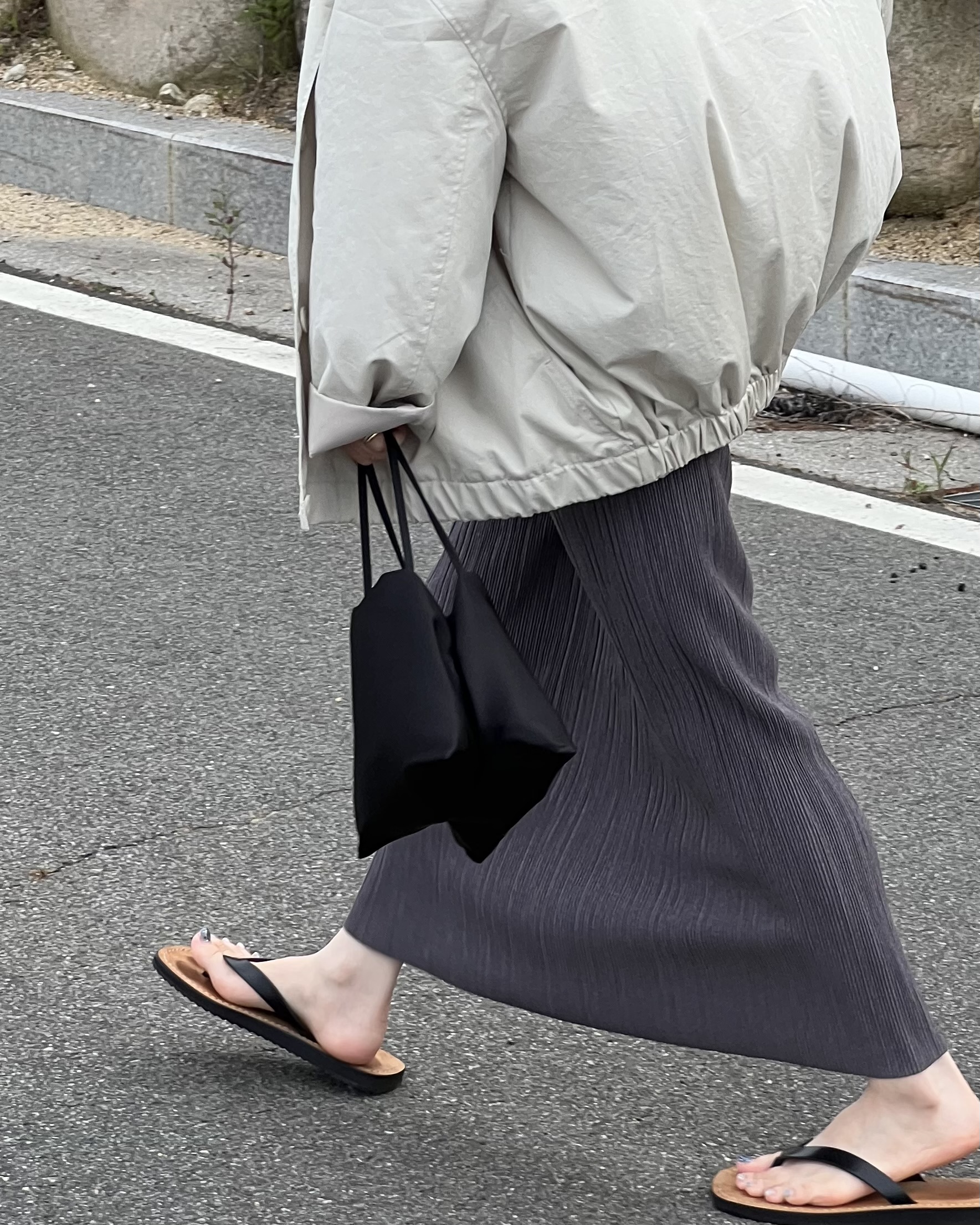 grocery half jumper (cream beige/navy)
