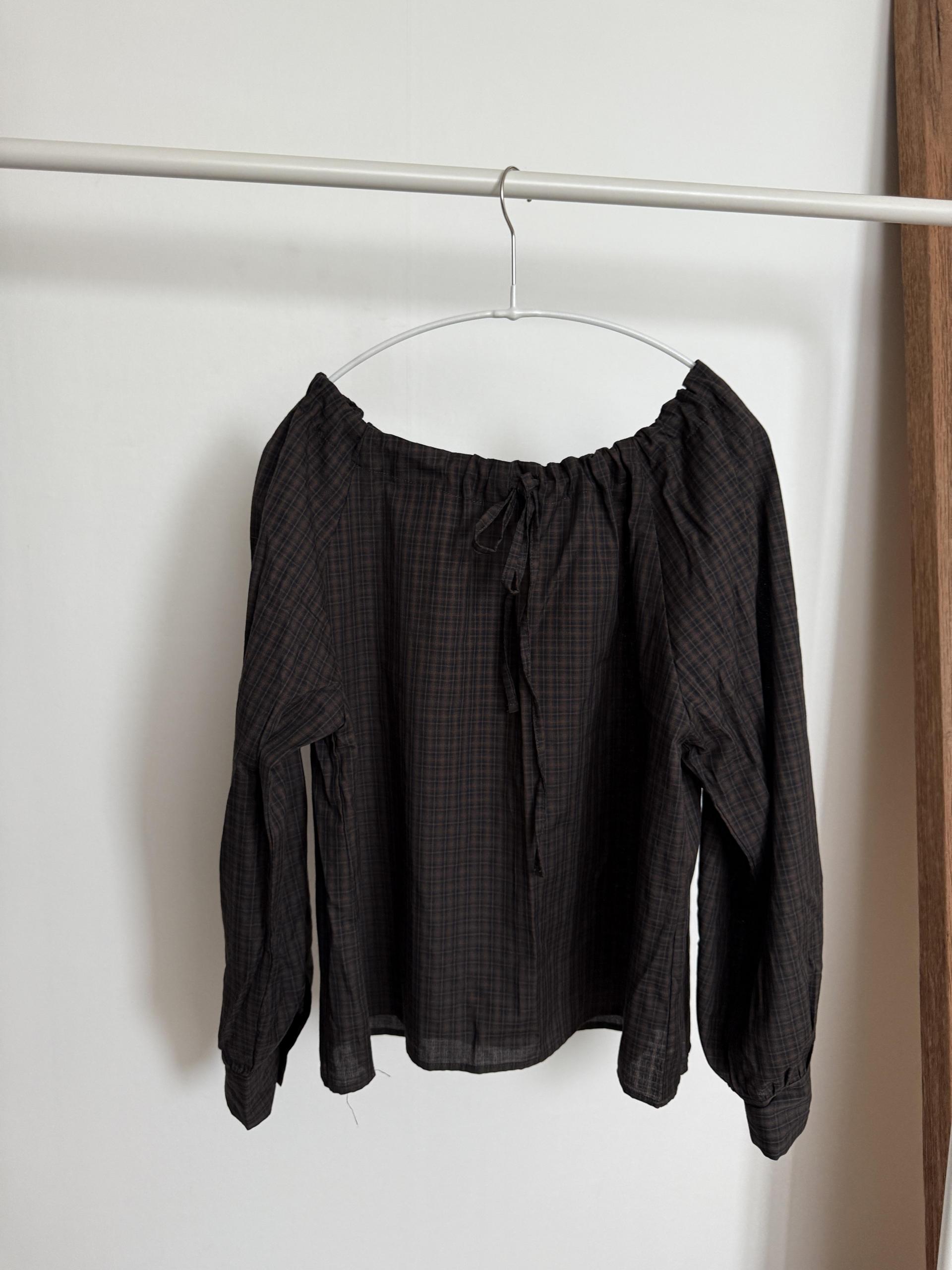 aman check blouse (brown)