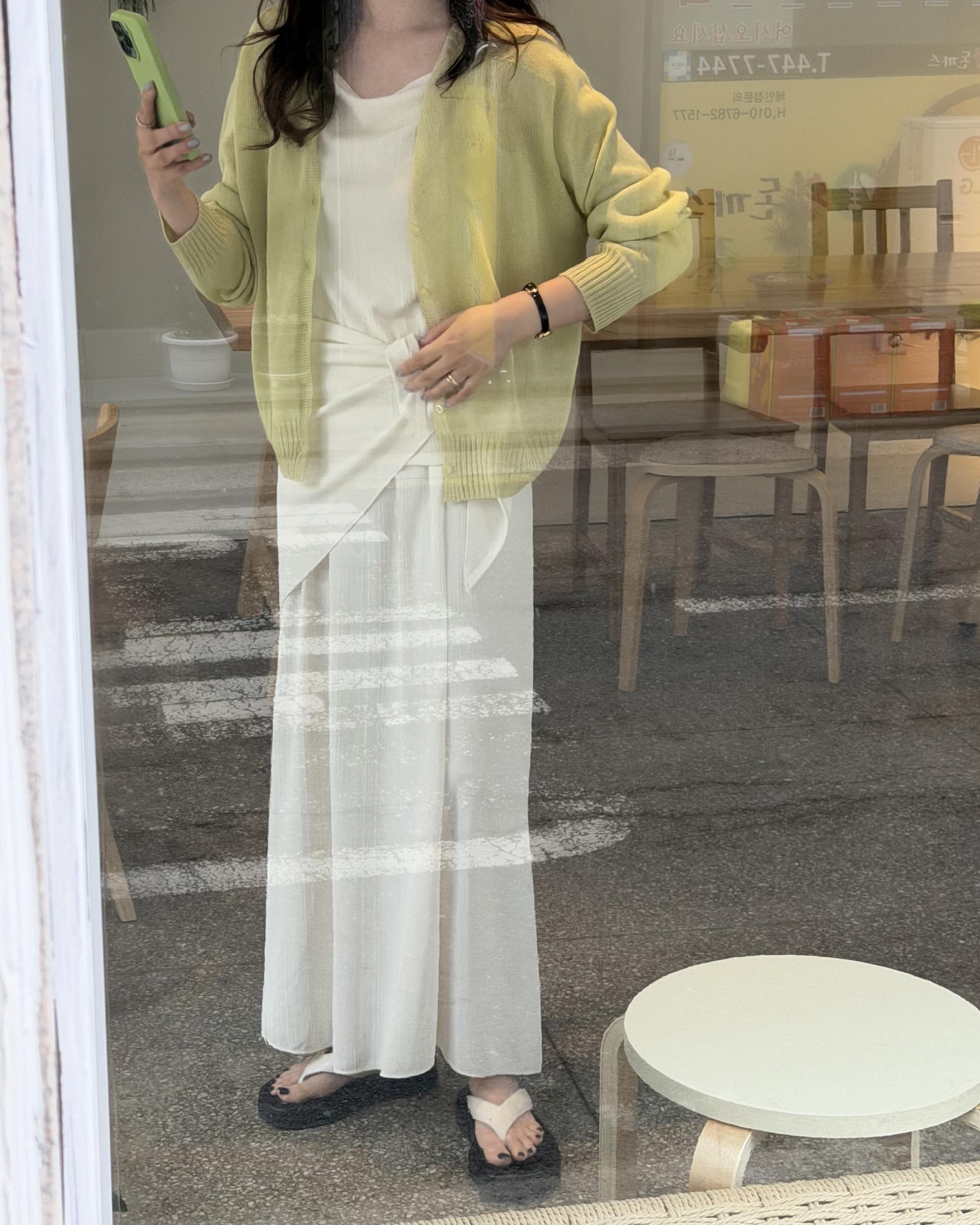 noodle skit (cream/black)