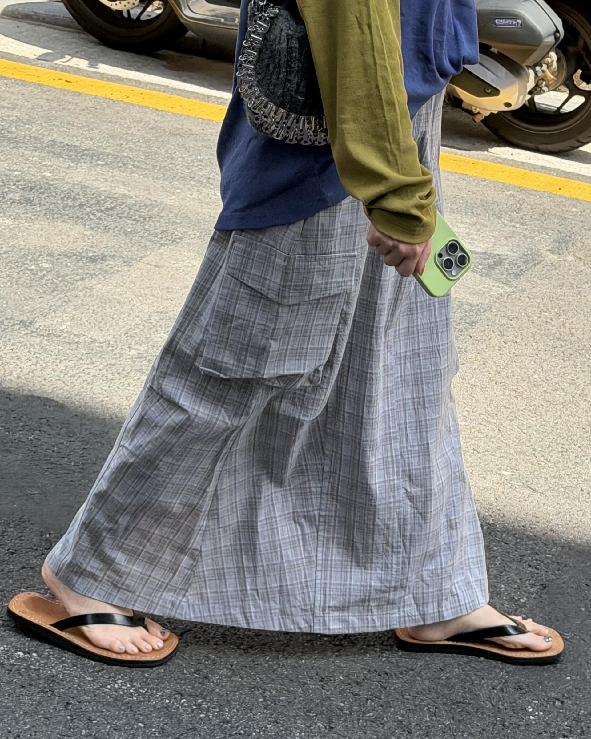 teddy check skirt (grey/navy)
