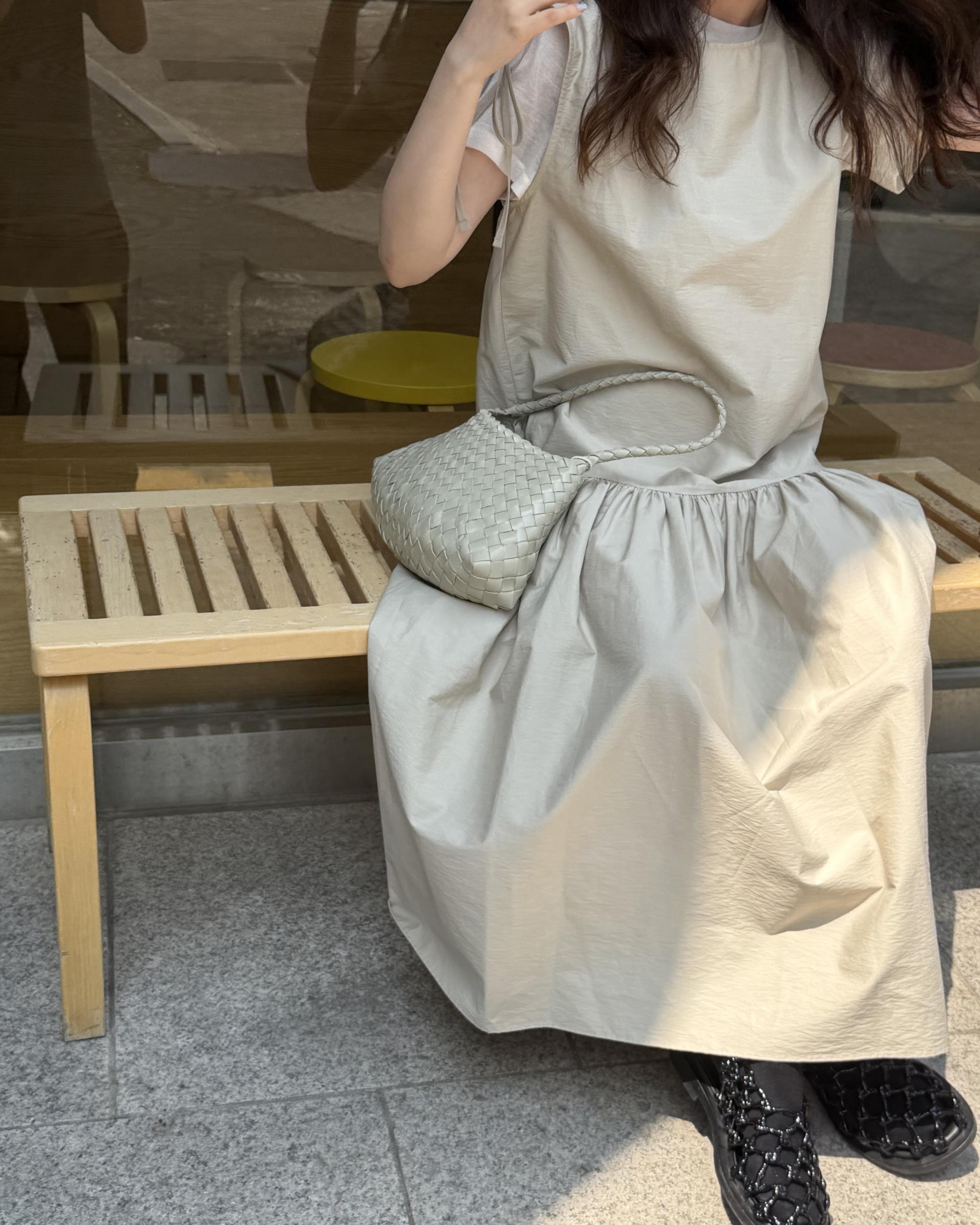 butter ribbon dress (beige/white)