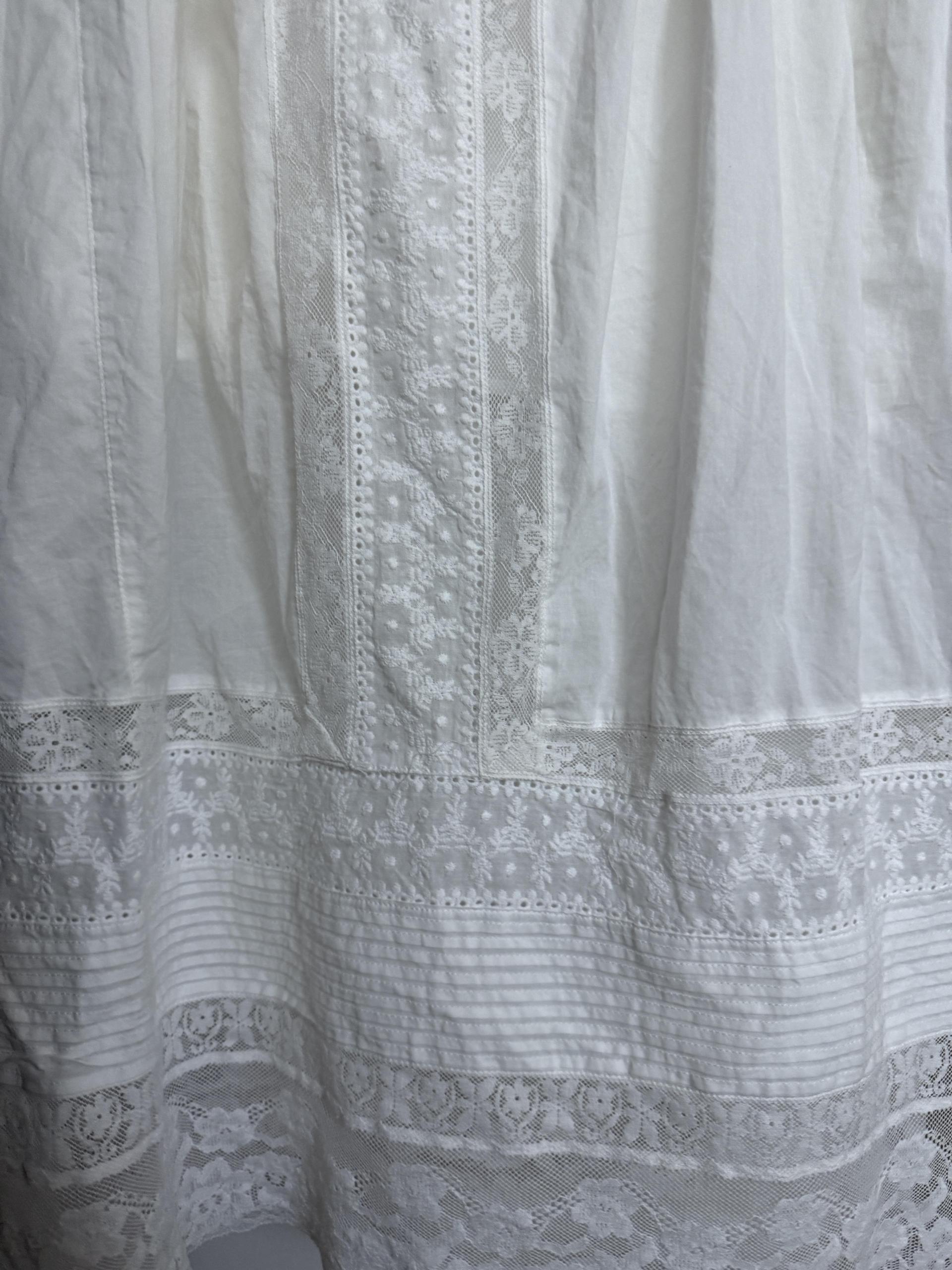calla lace skirt