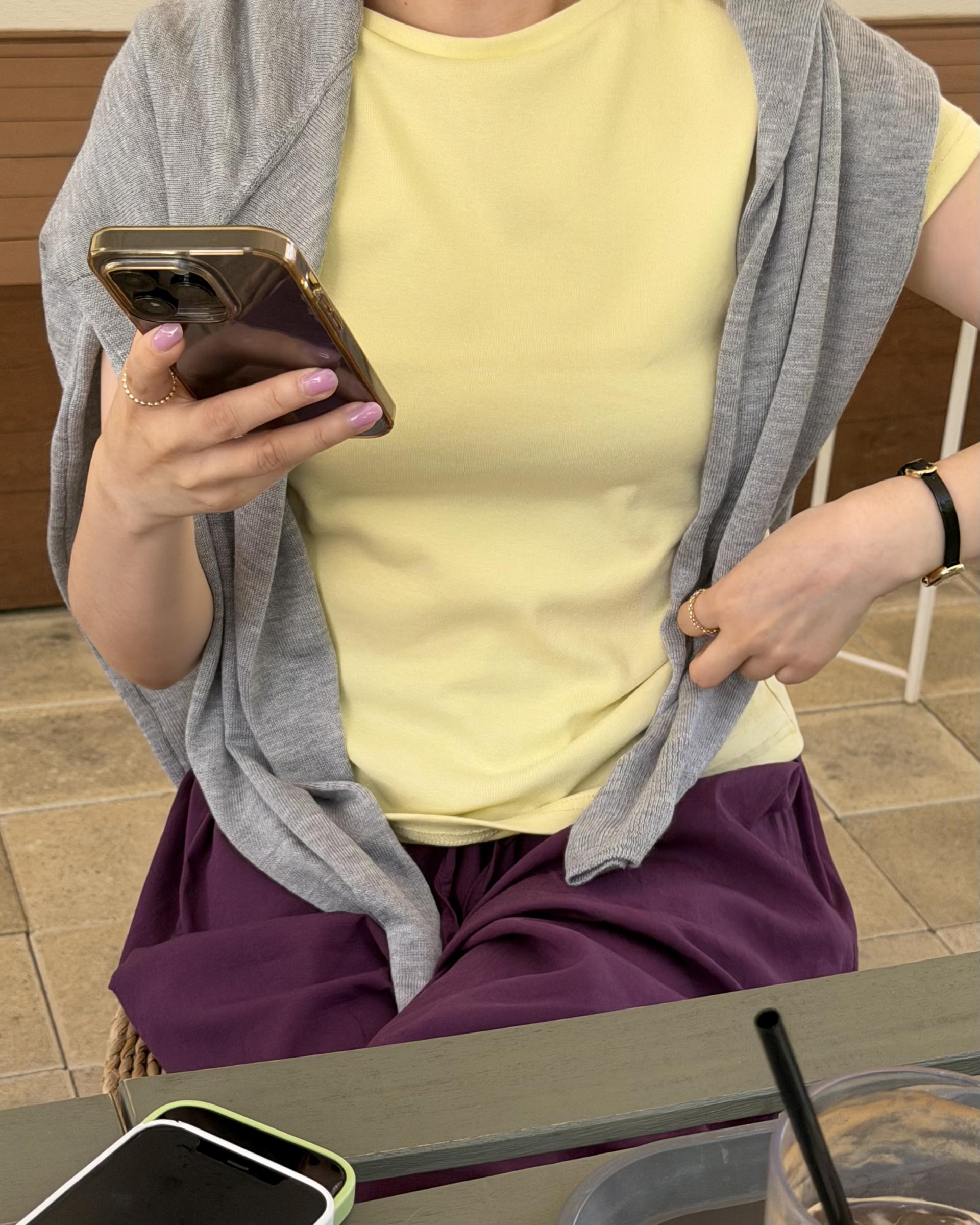 us v-neck knit