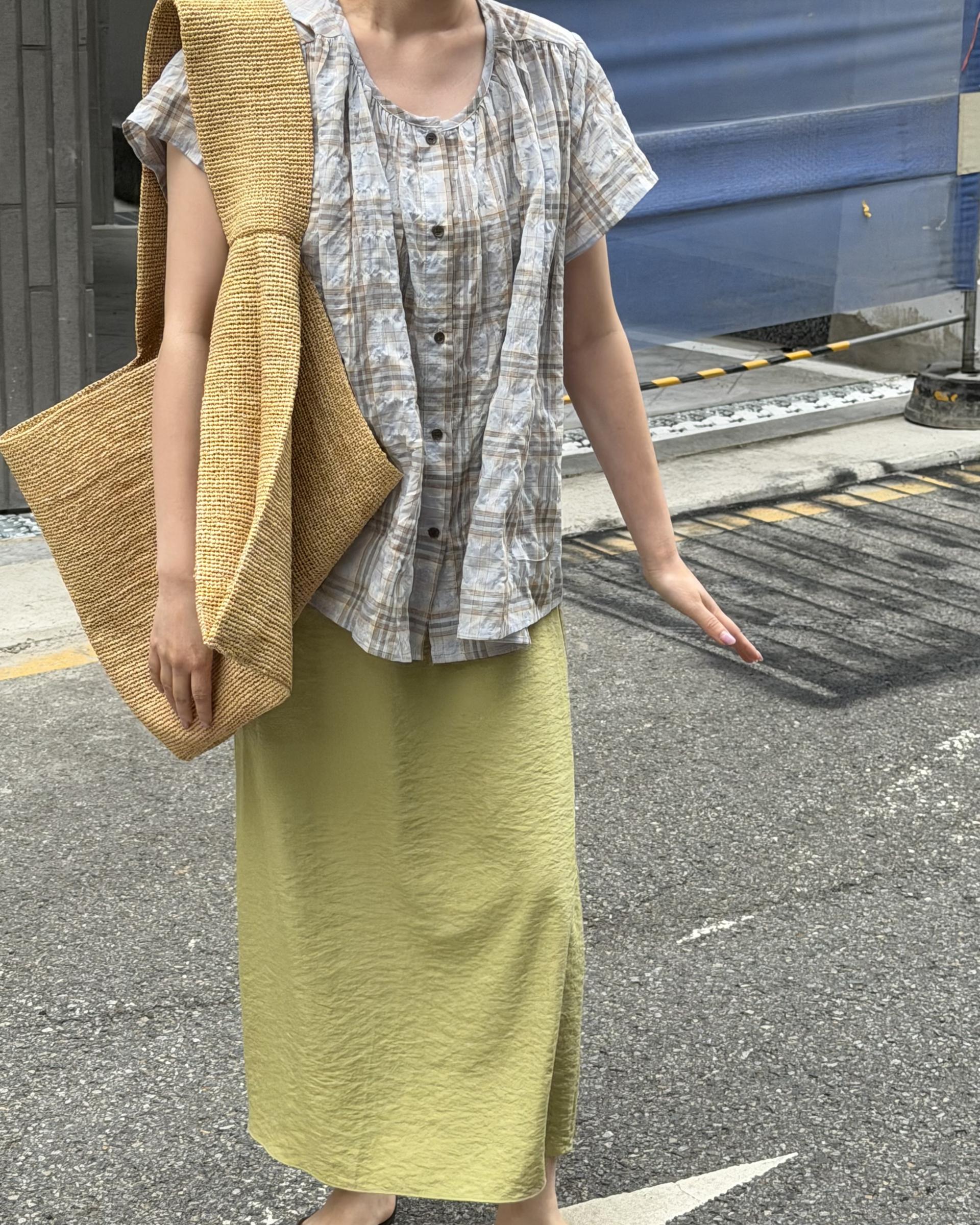 riri check blouse