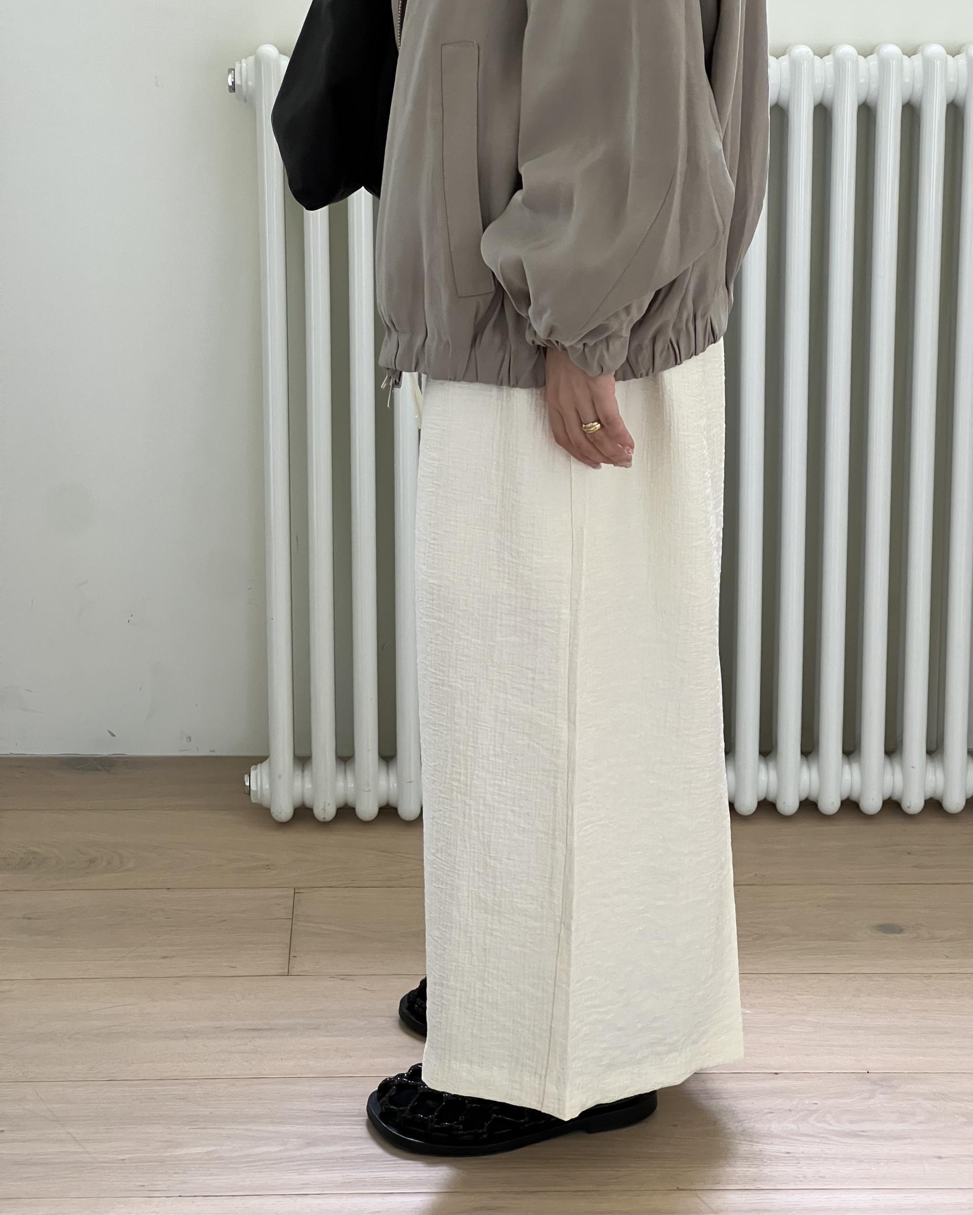base wrinkle skirt (black/cream)