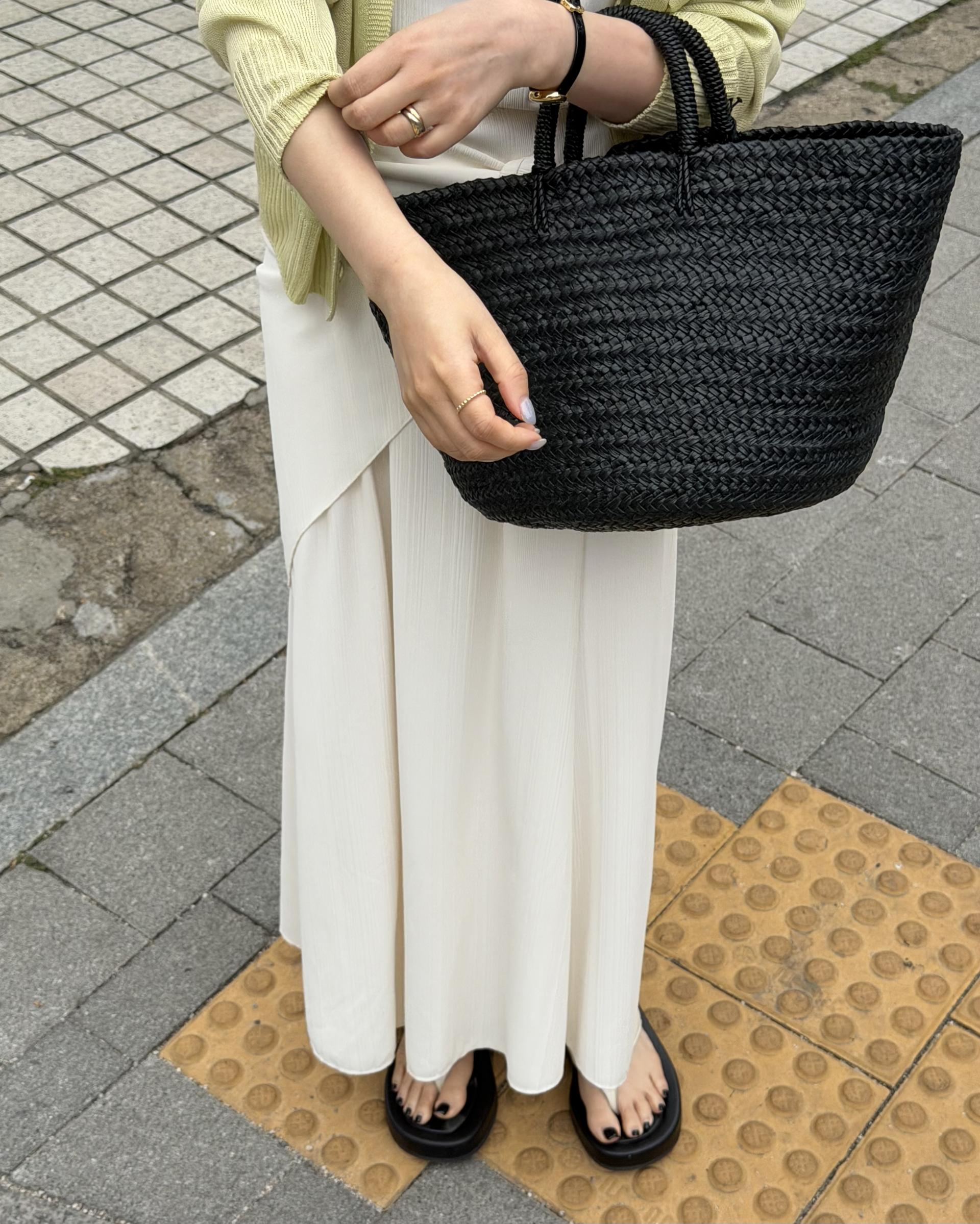 noodle skit (cream/black)