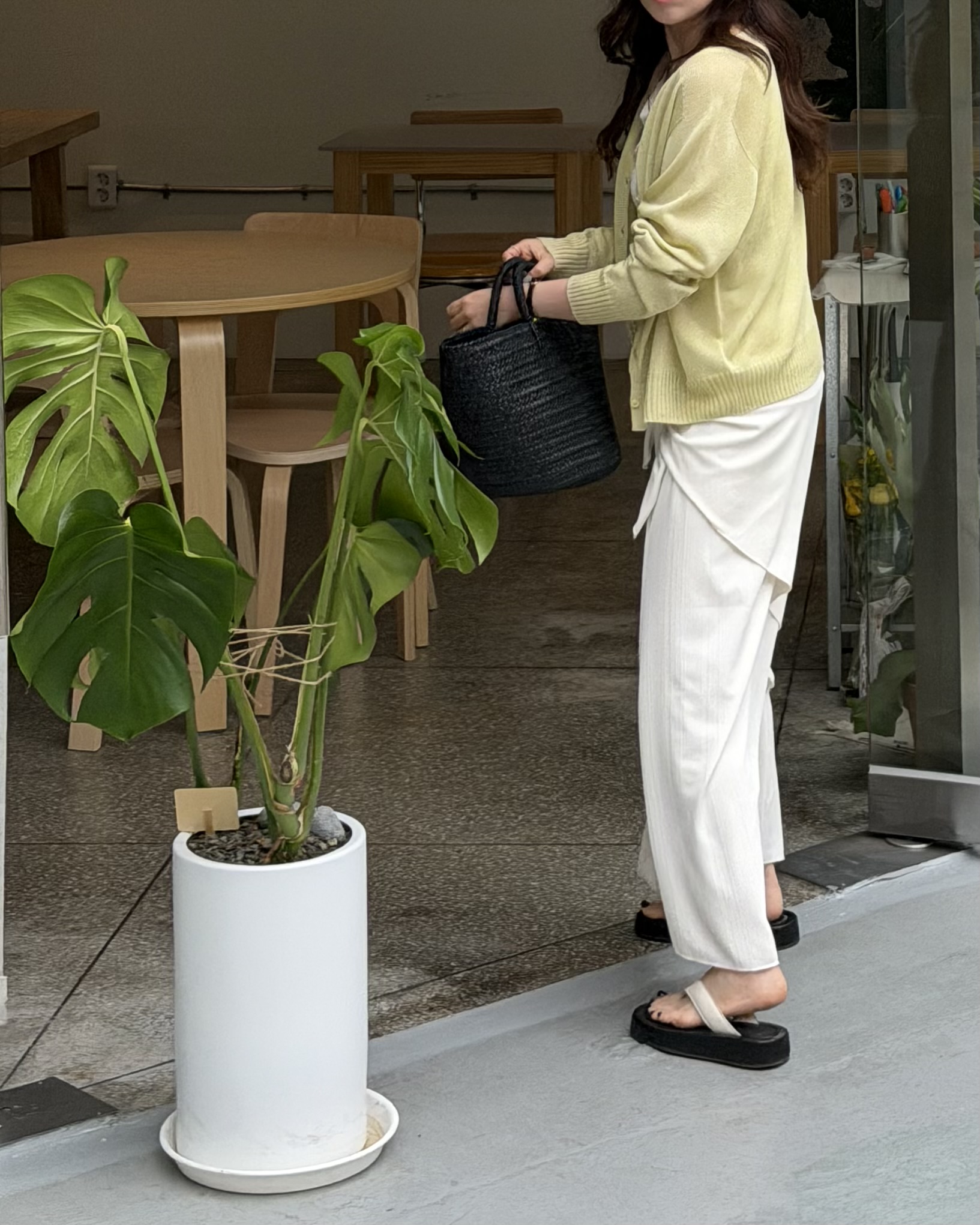 noodle skit (cream/black)