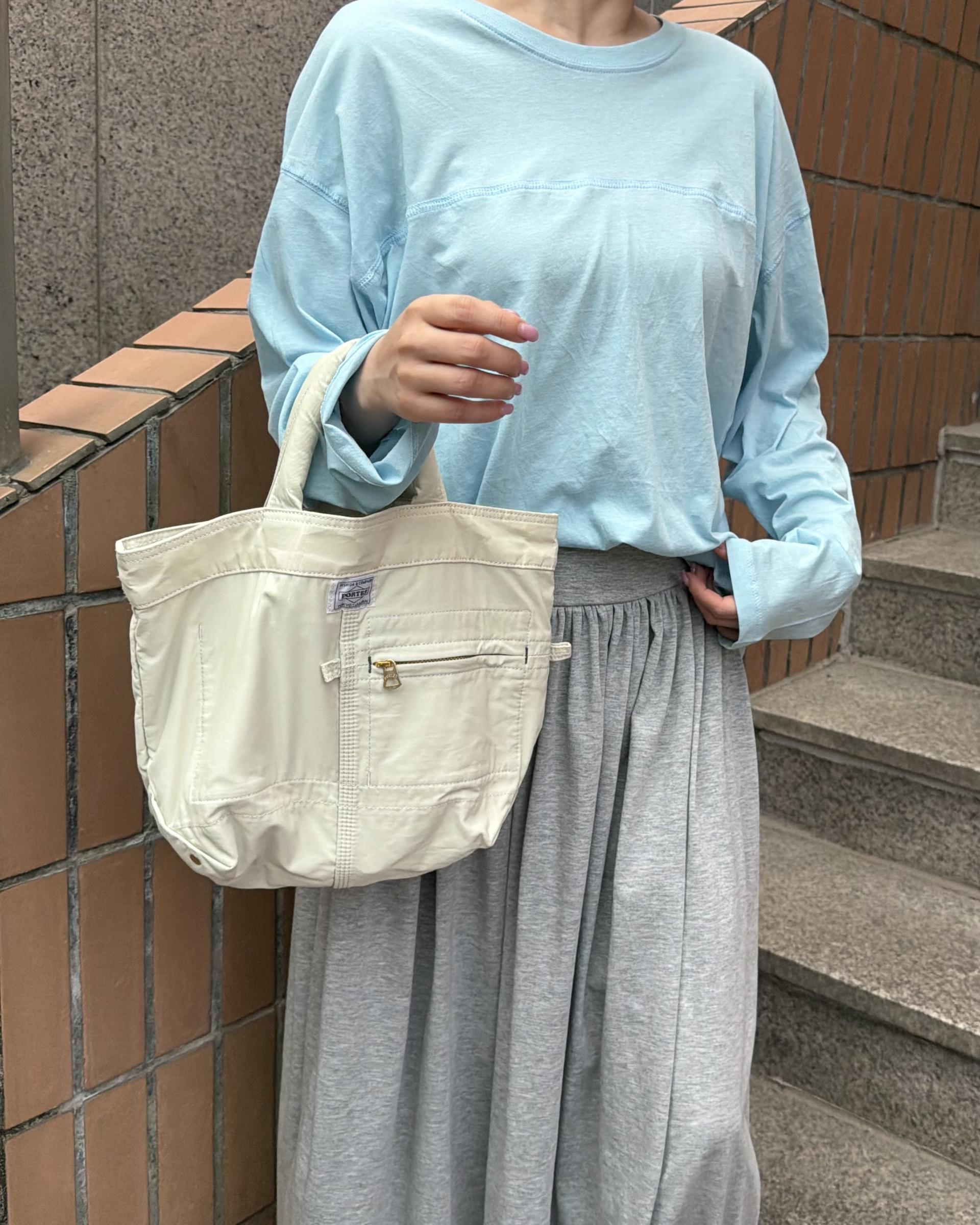 porcelain top (right blue/white)