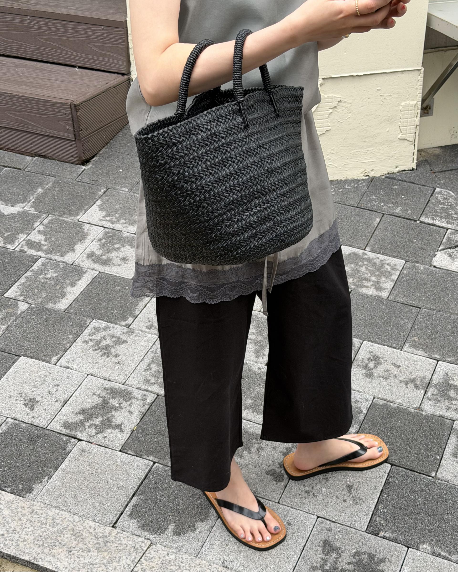 madame lace dress (butter/grey)