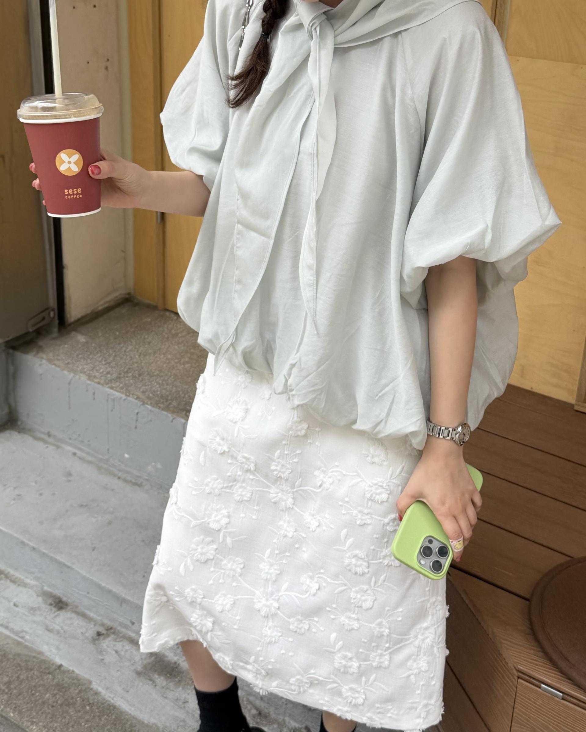 tete scarf blouse