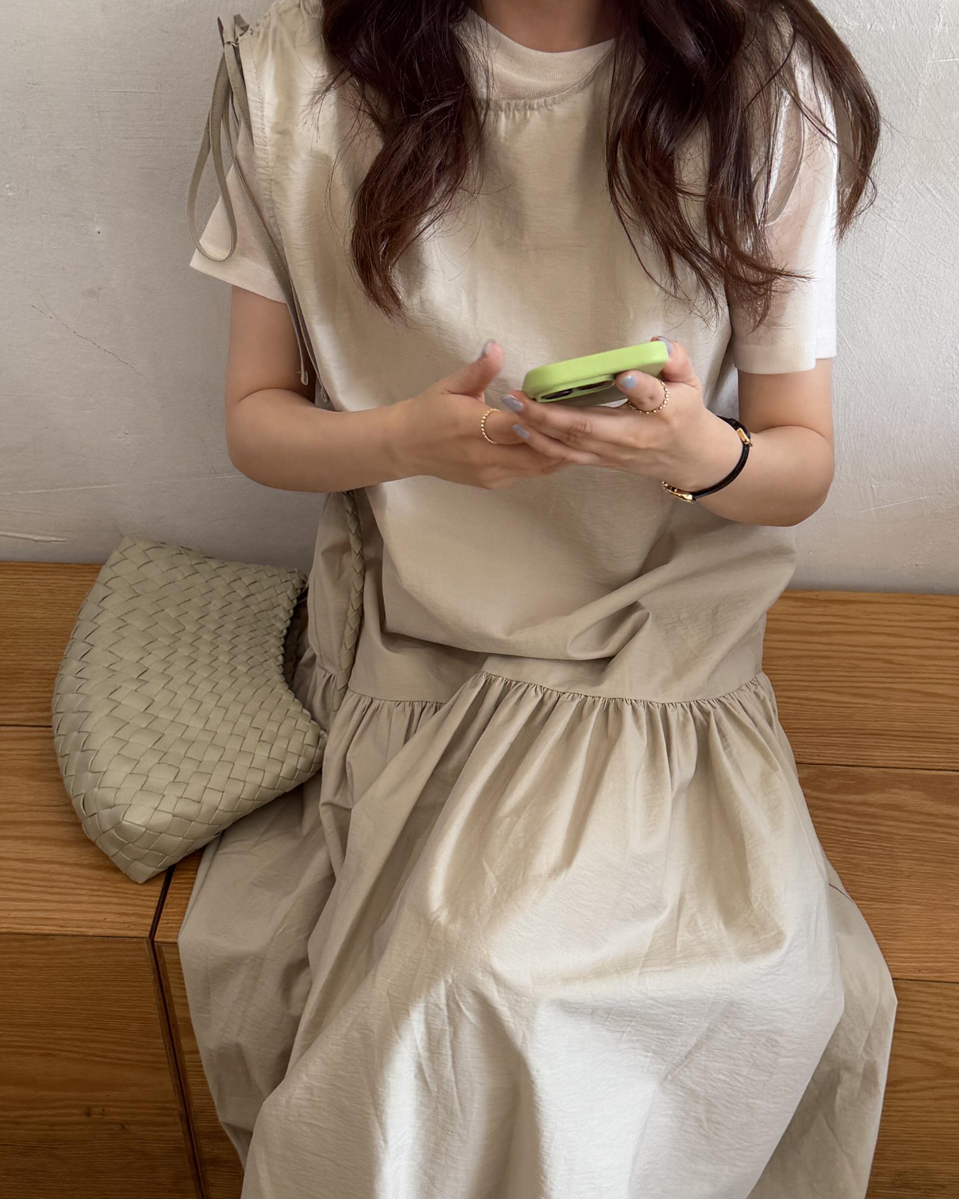 butter ribbon dress (beige/white)