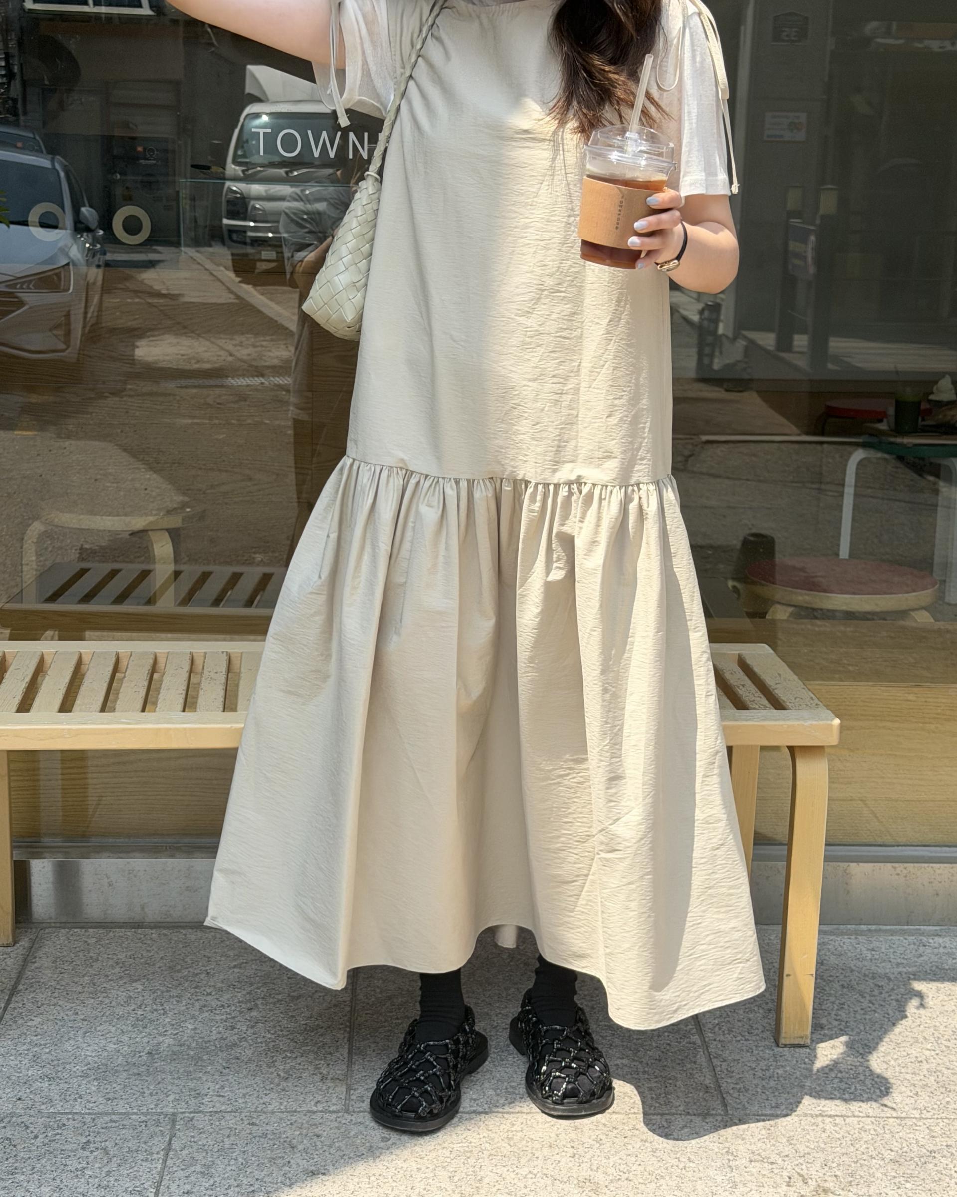 butter ribbon dress (beige/white)