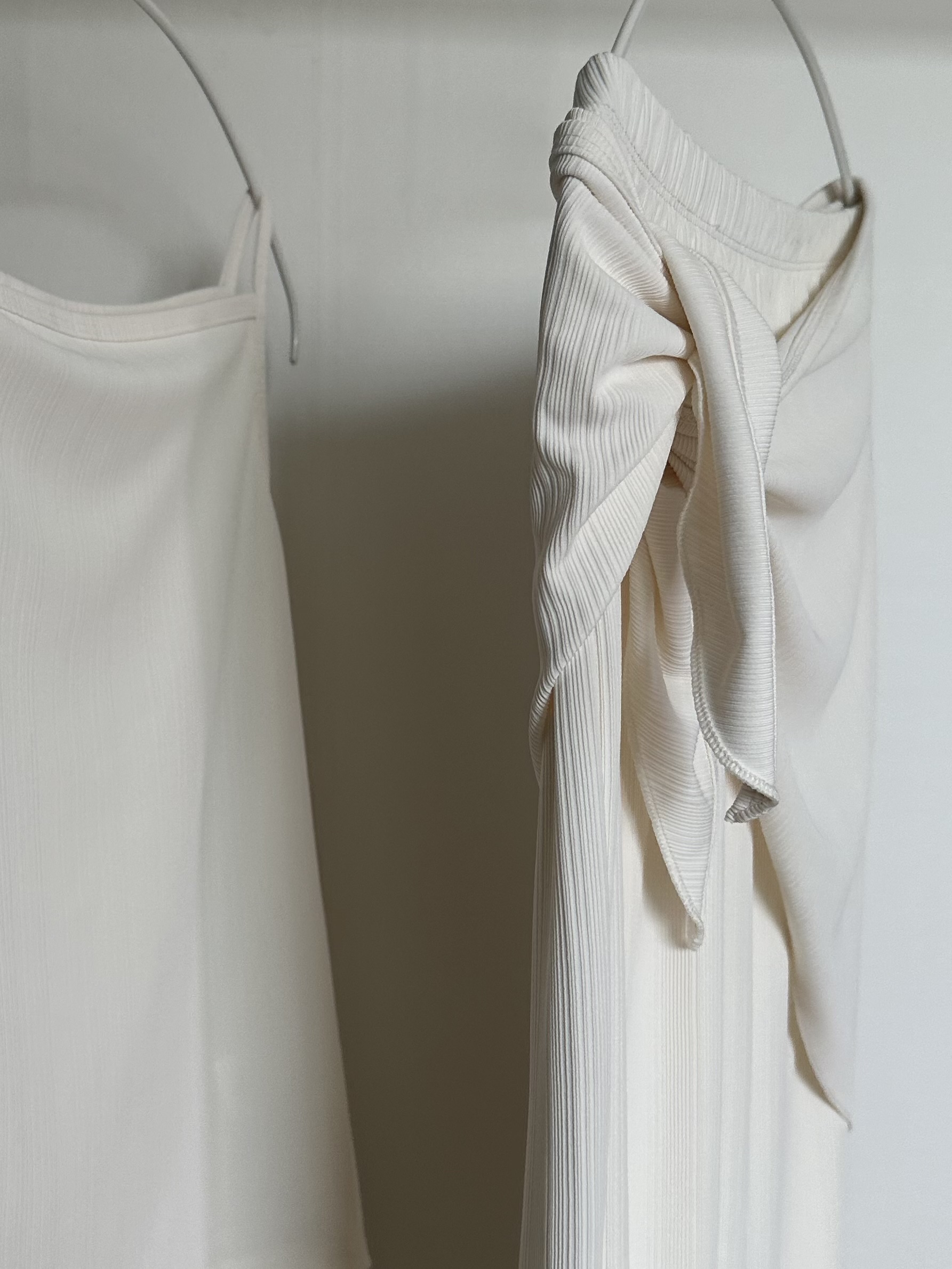 noodle skit (cream/black)