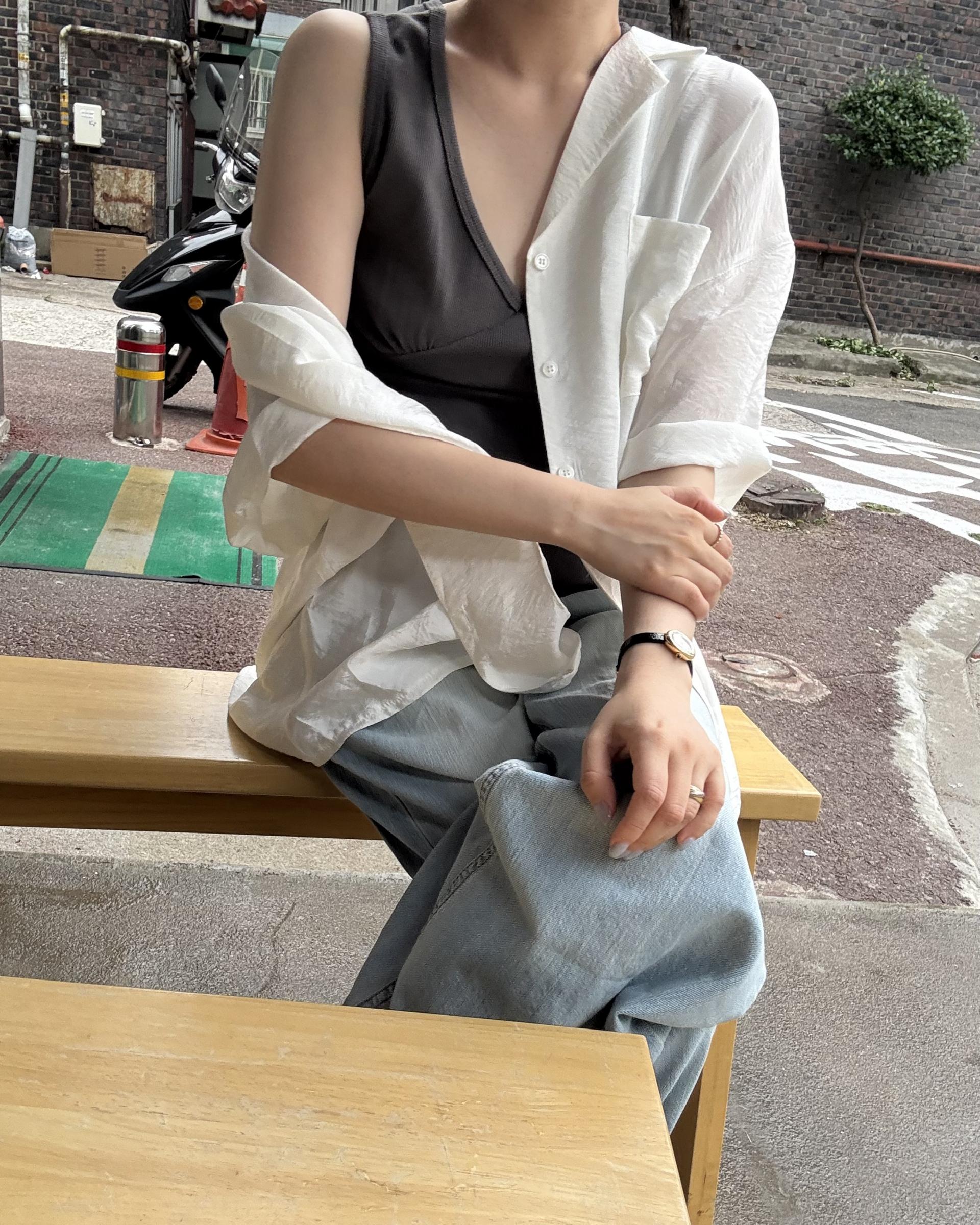sand sleeveless (charcoal/white/olive)