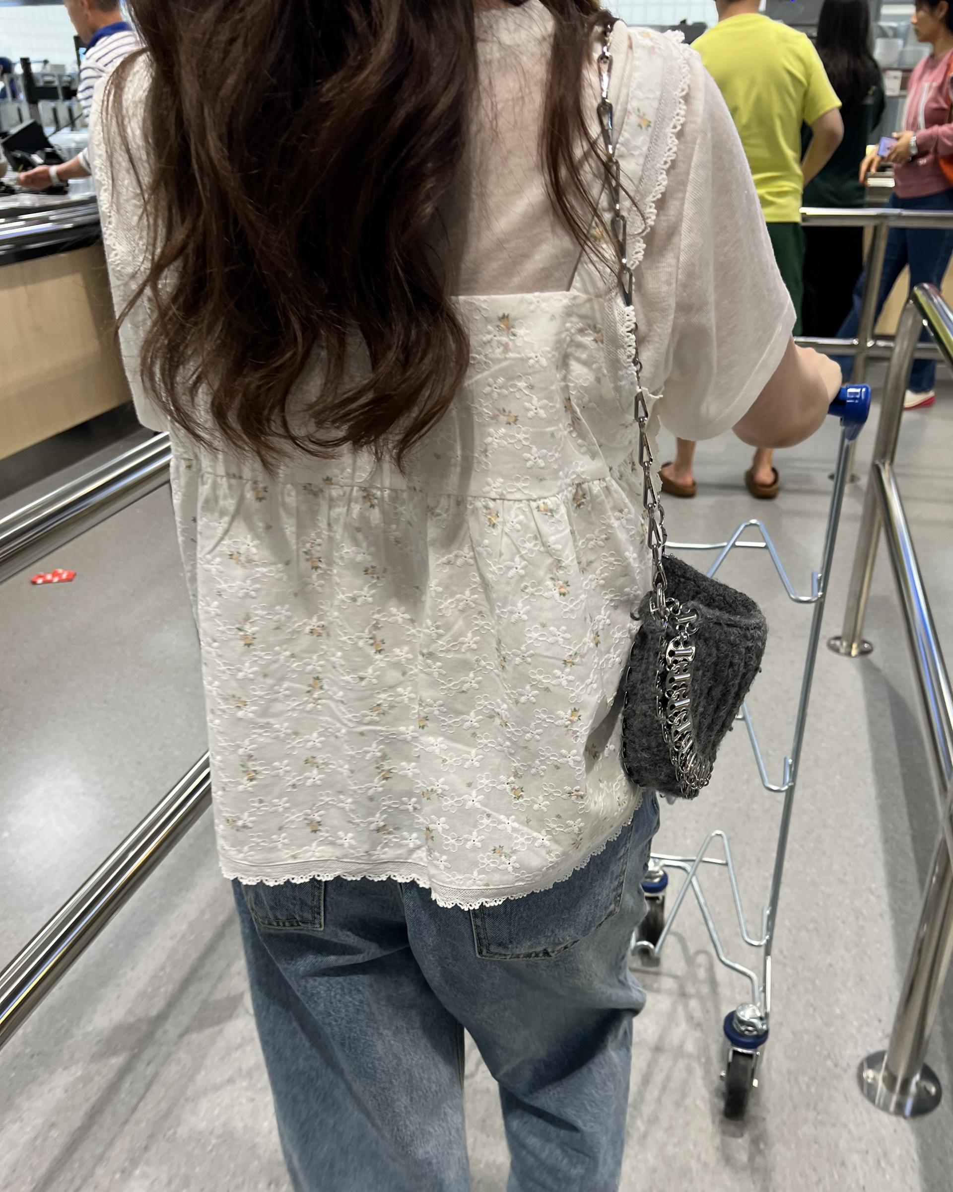 primrose blouse (flower/black)