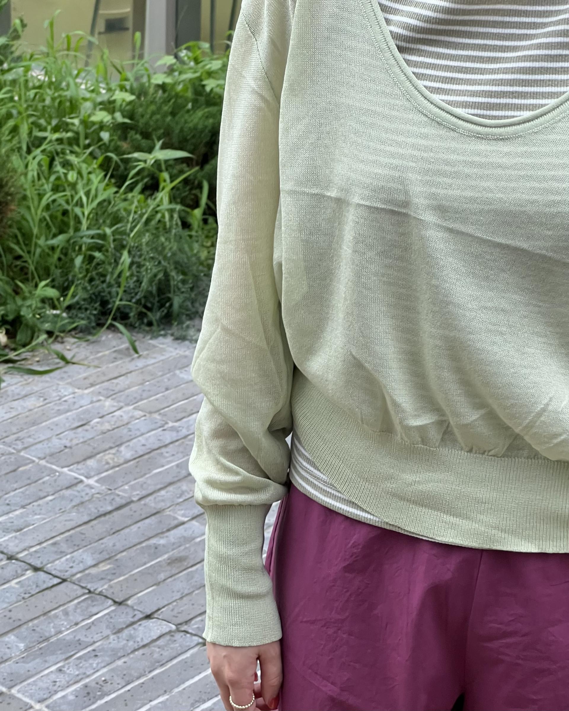 salt stripe sleeveless (blue/charcoal/pale grey/pale khaki)