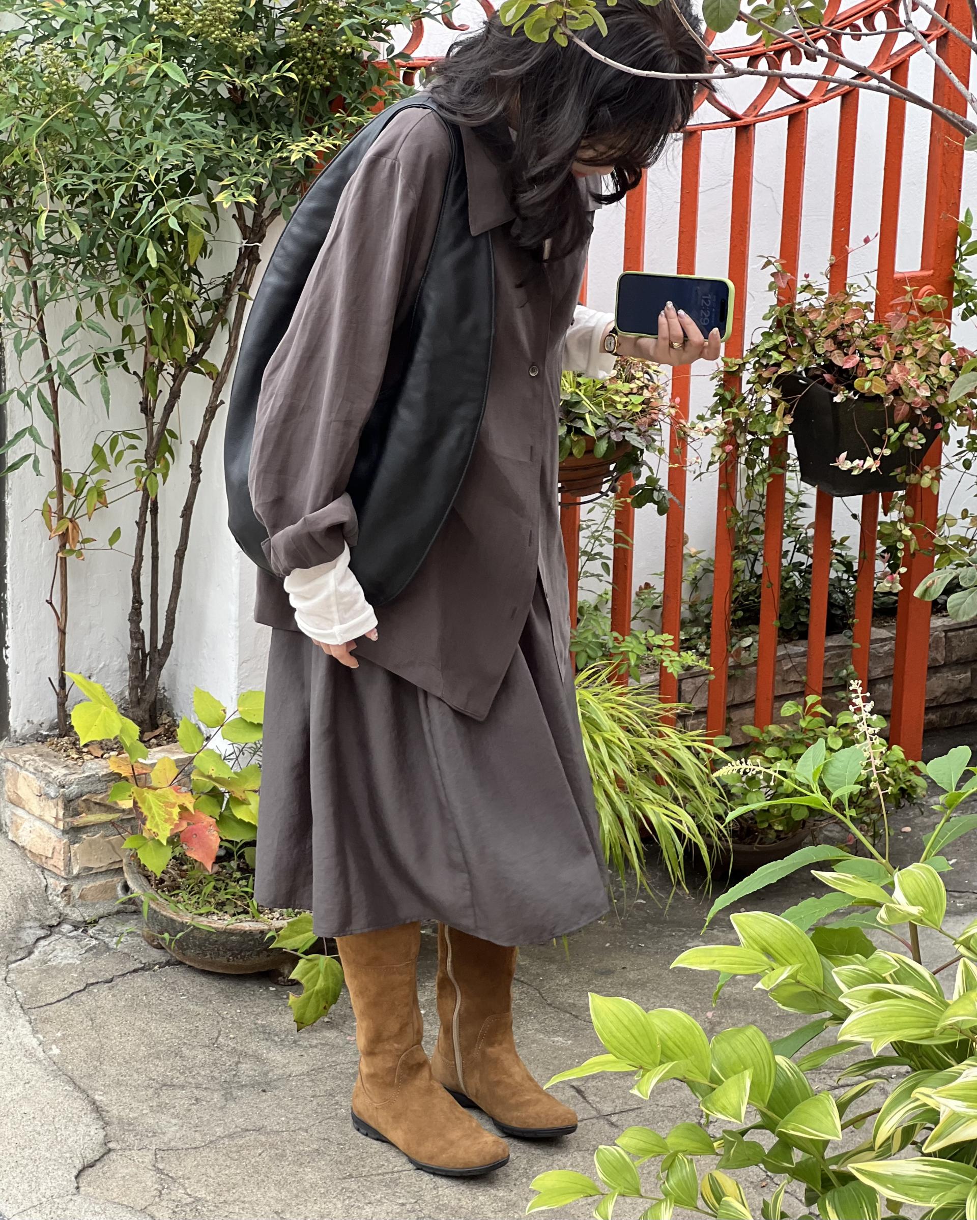 marge pintuck skirt (milk beige/charcoal)