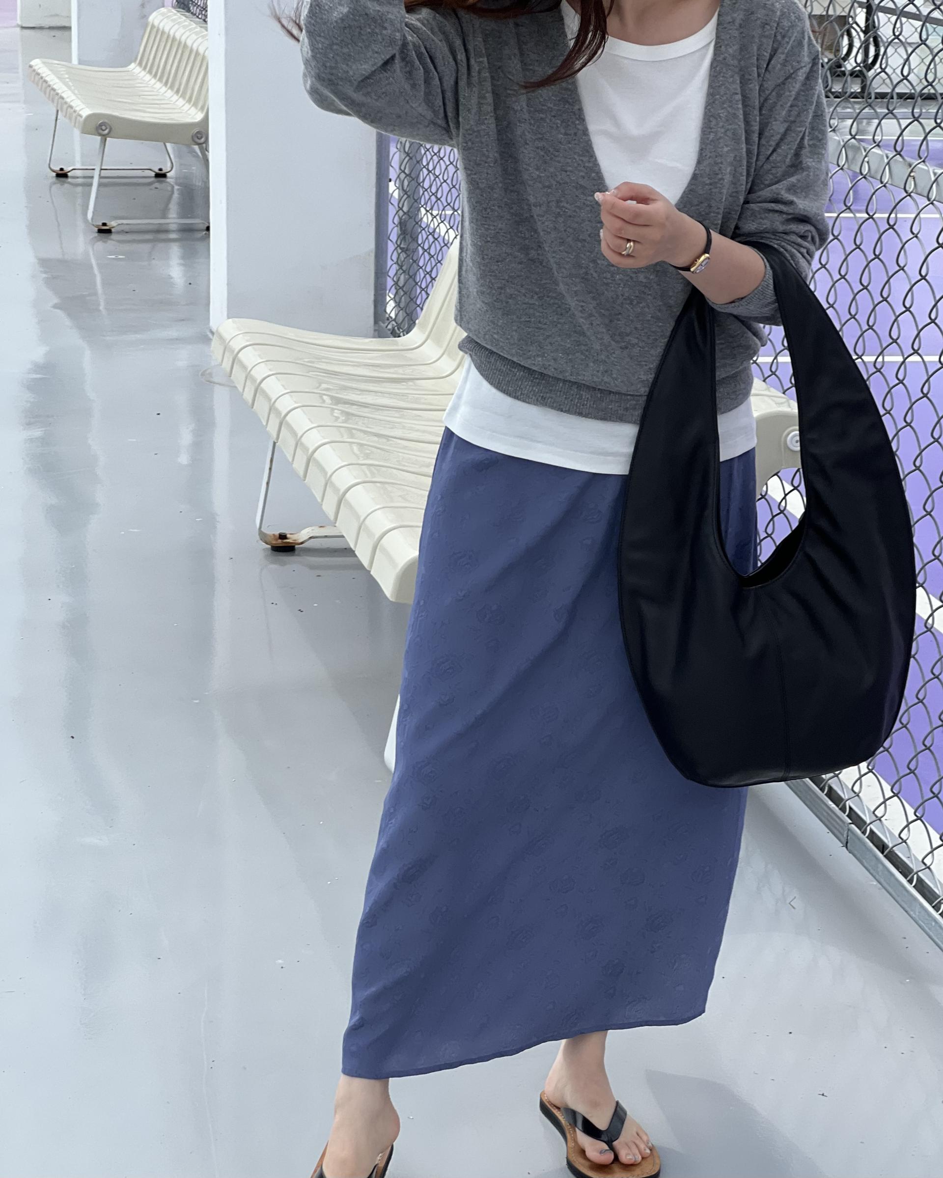 till deep v-neck knit (grey)