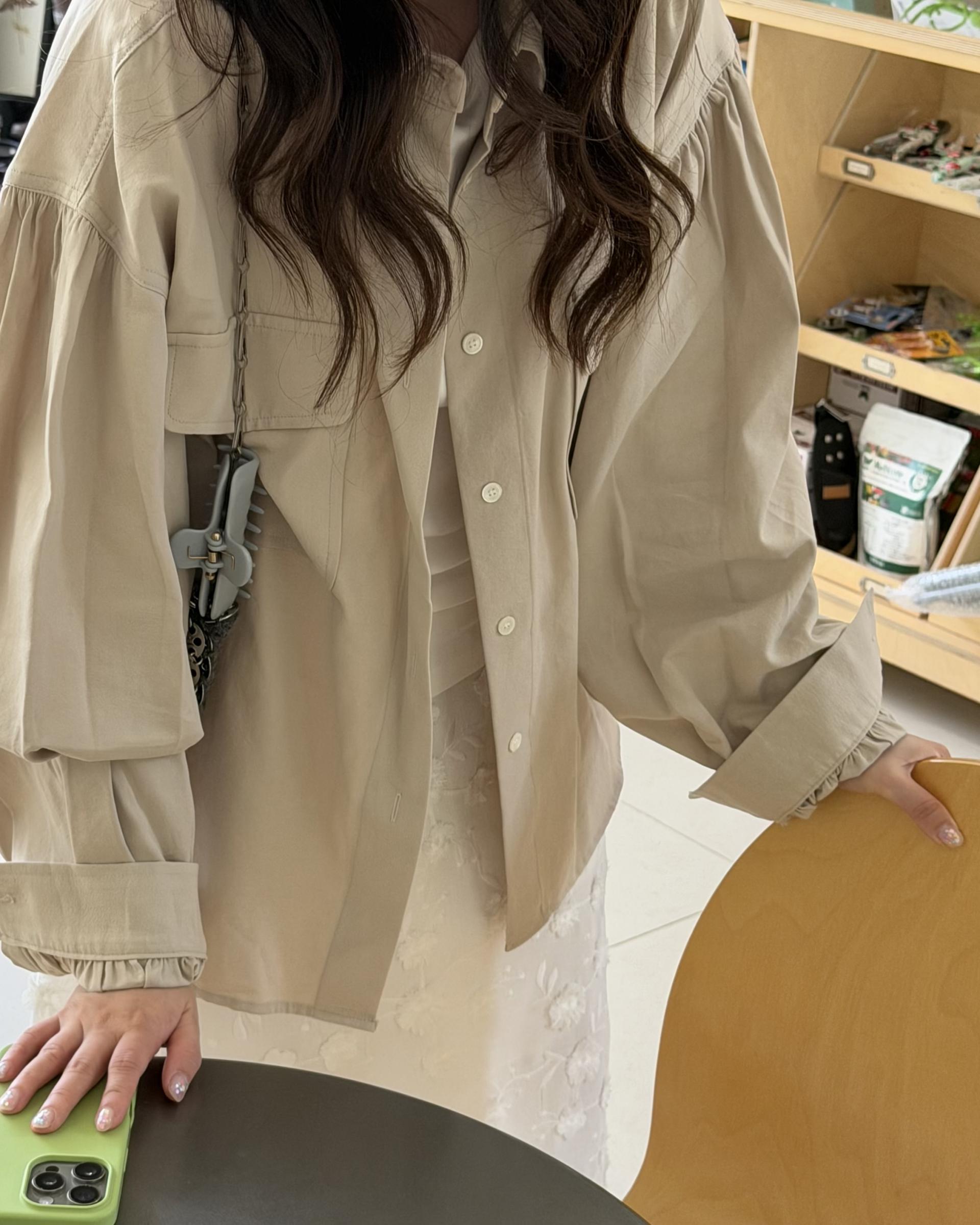 magnet shirring blouse (cream/beige)