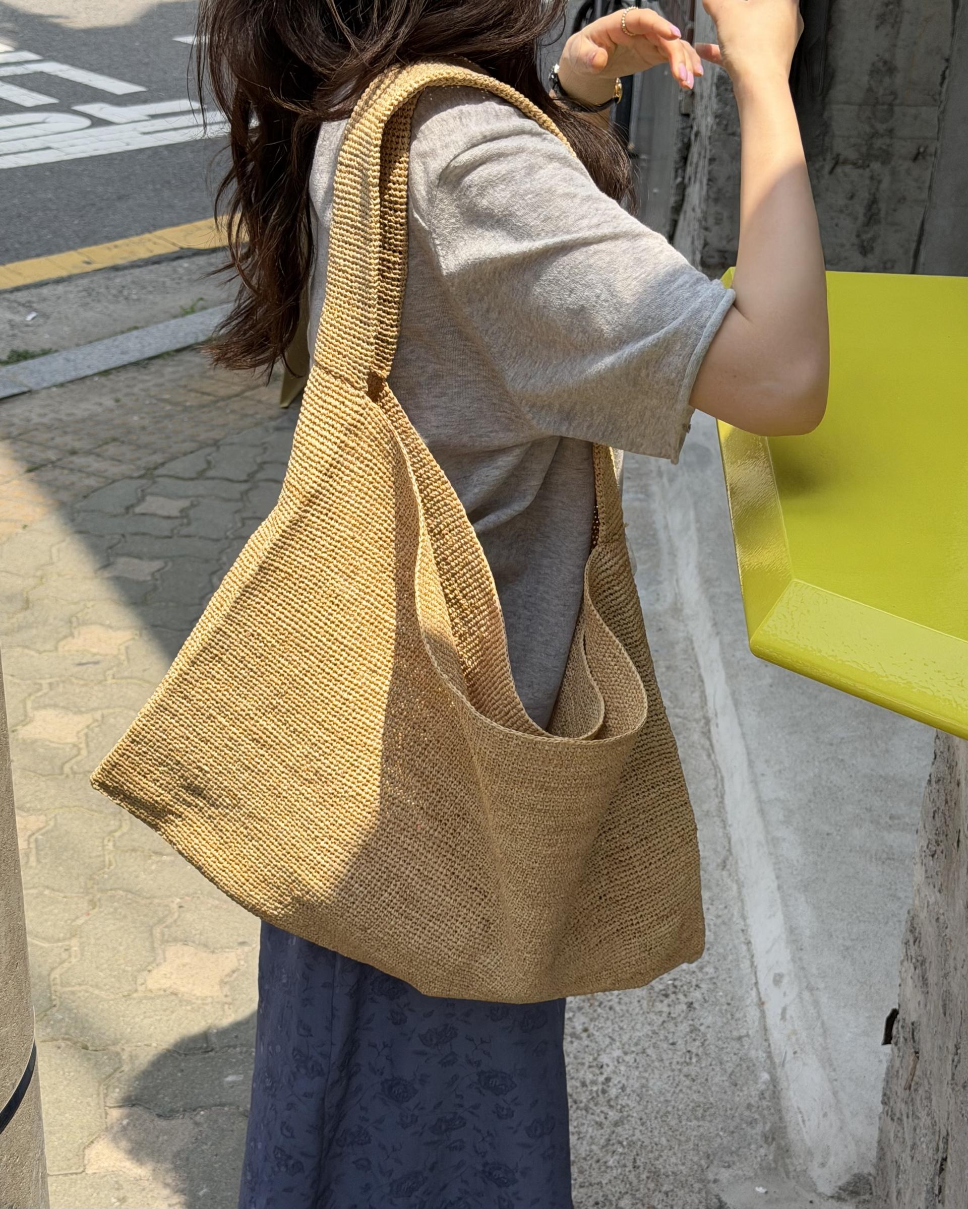 calm v-neck knit (grey/cream)
