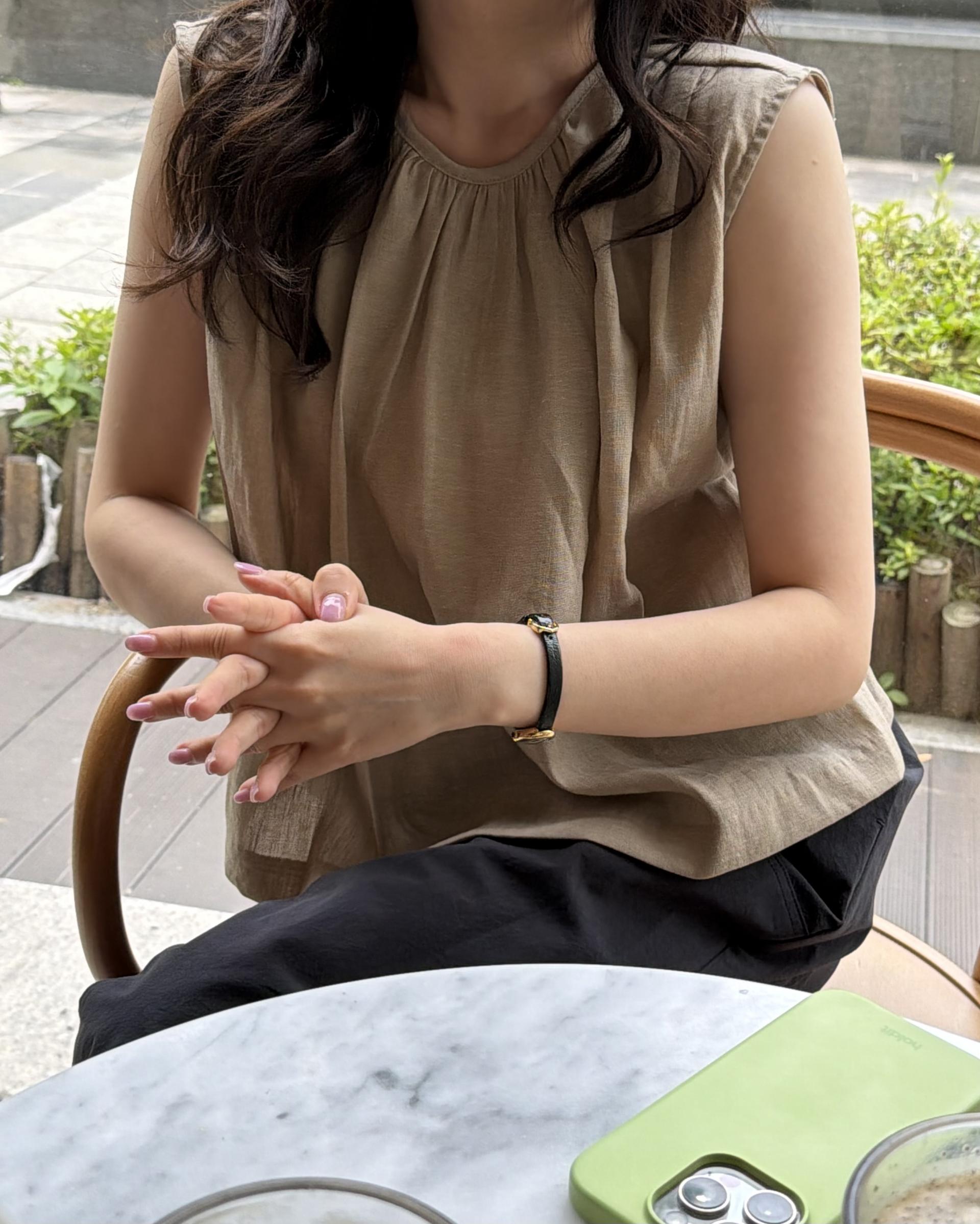 moris blouse (brown/cream)
