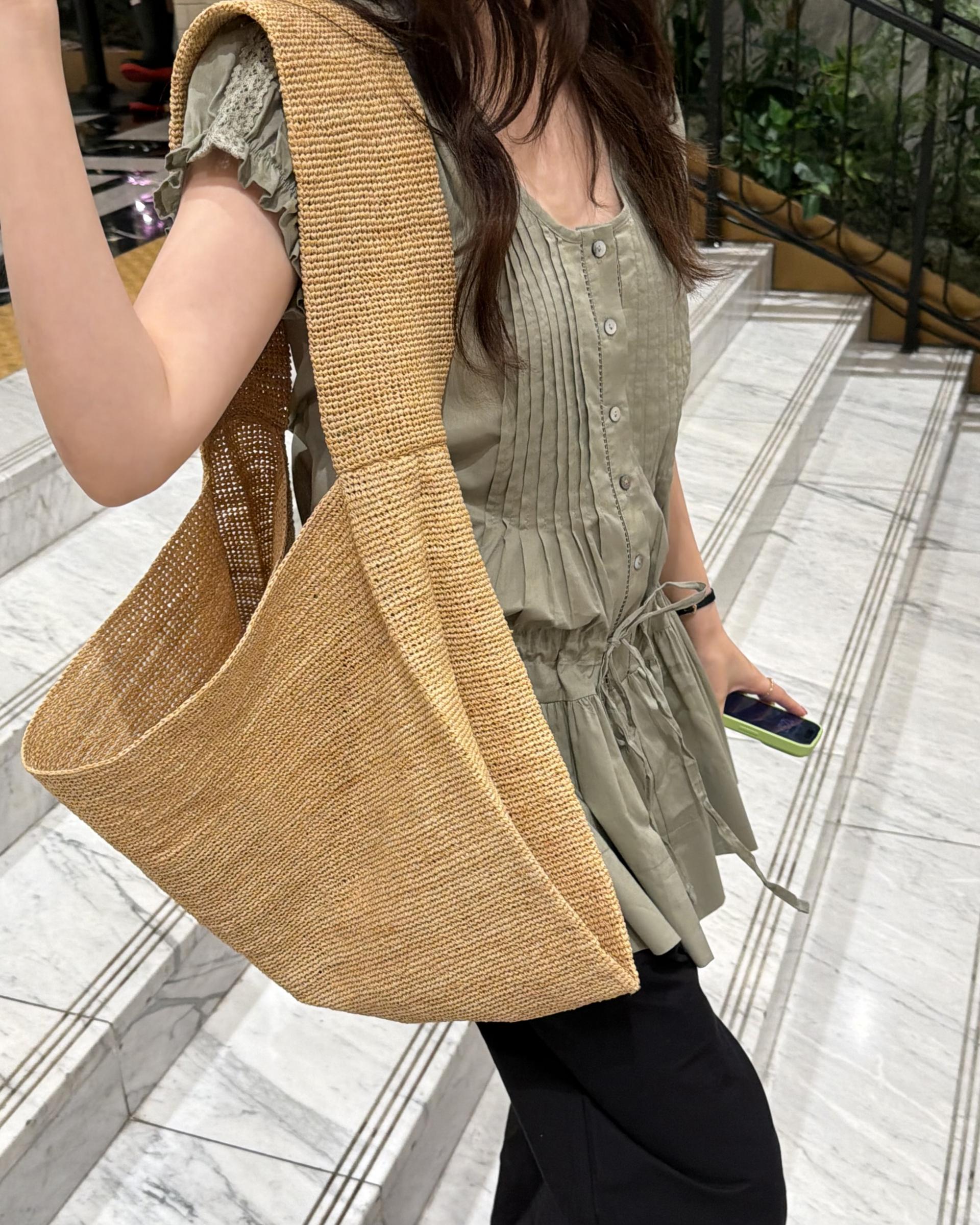 deborah pintuck dress (khaki/ivory/navy) 소재추가