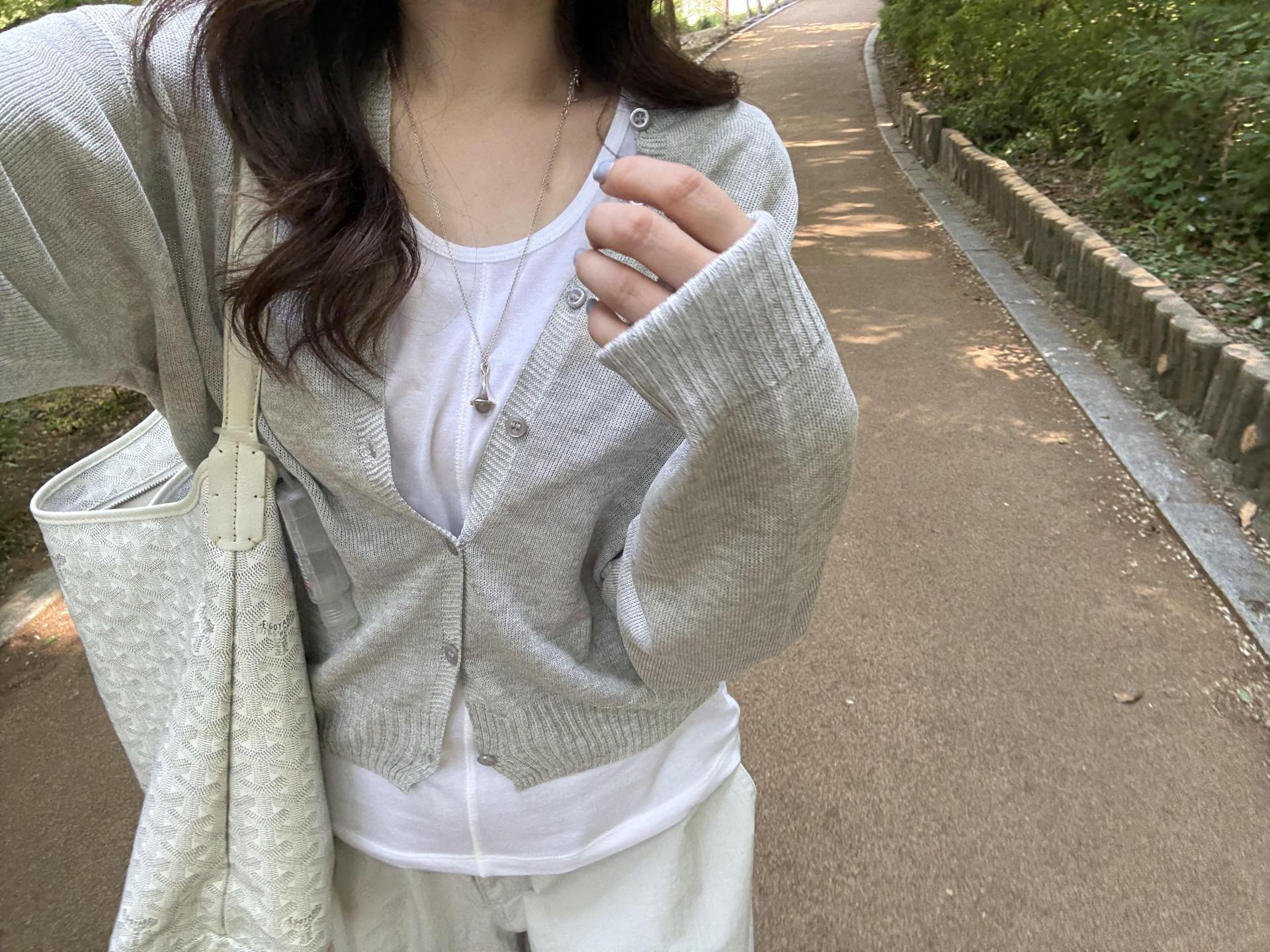 slow sleeveless