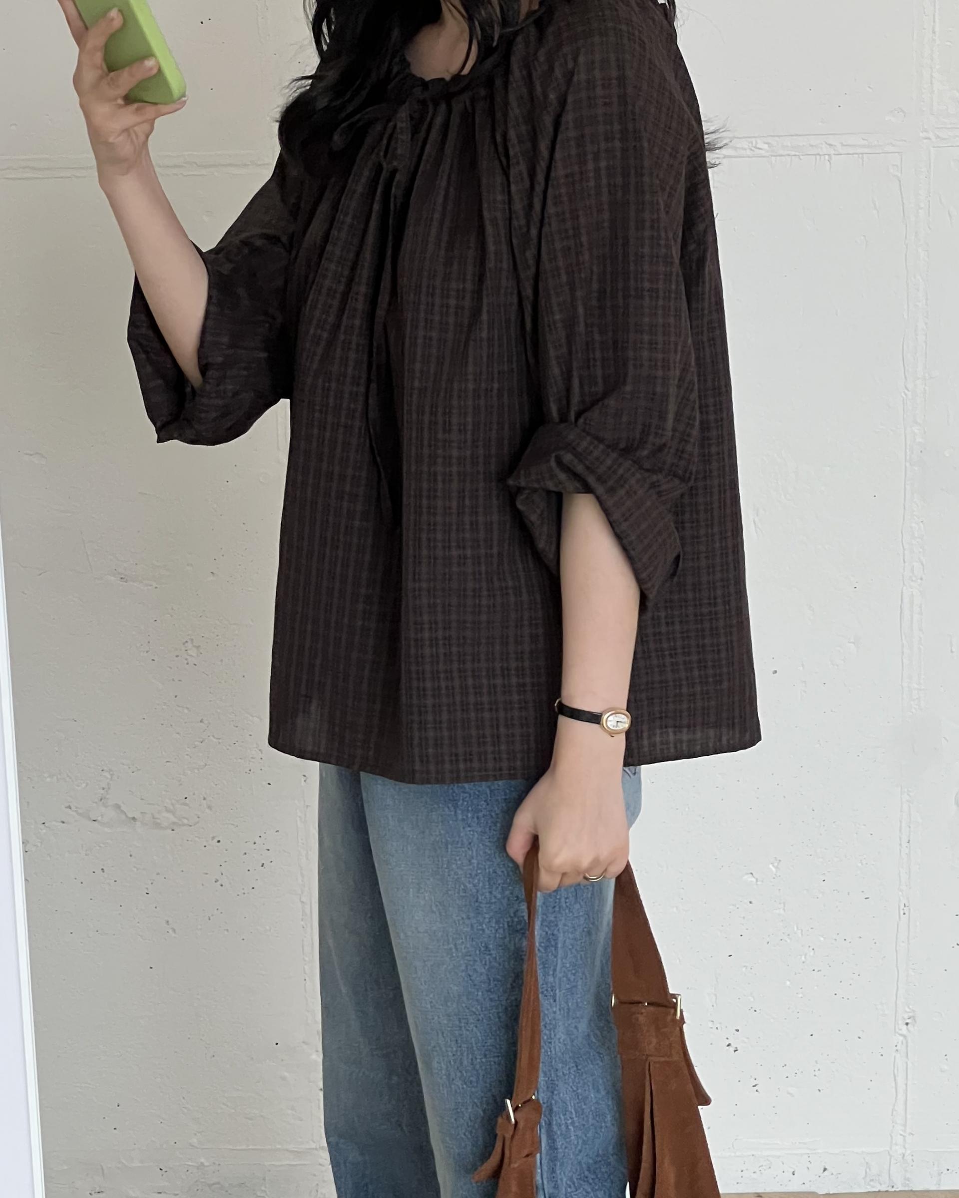 aman check blouse (brown)