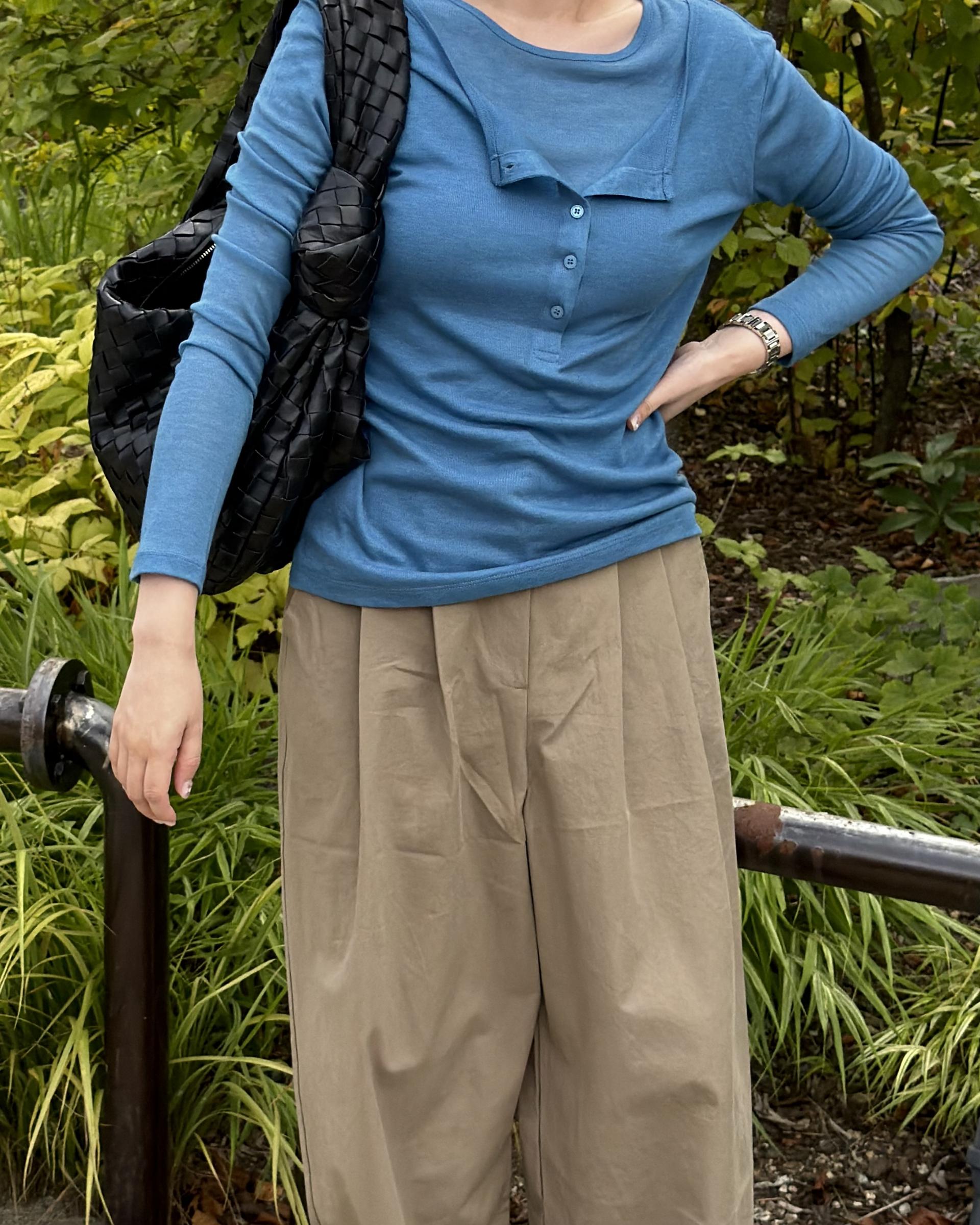 slim button layered top (purple/blue)