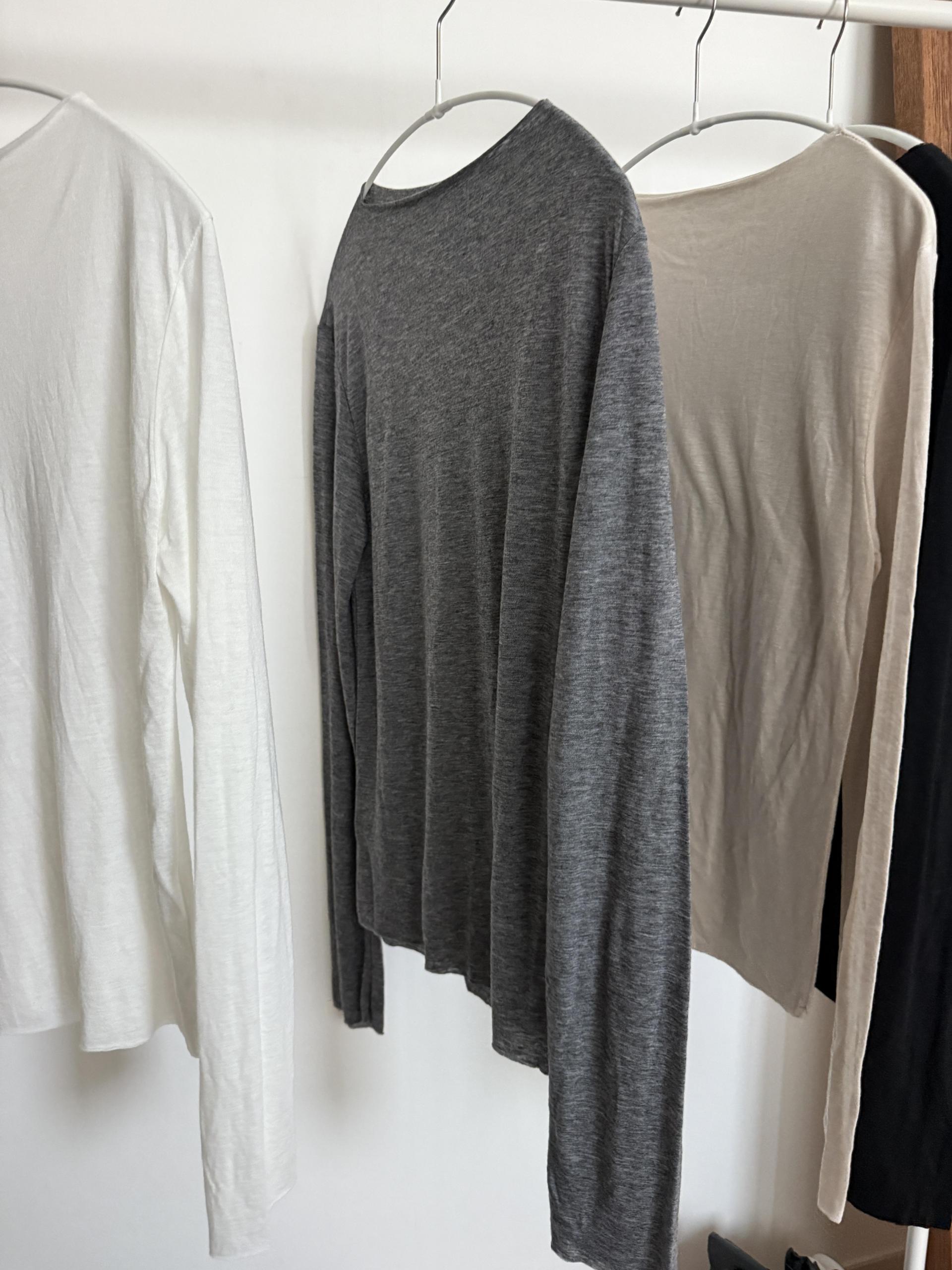 wool skin top (ivory/beige/charcoal/black)