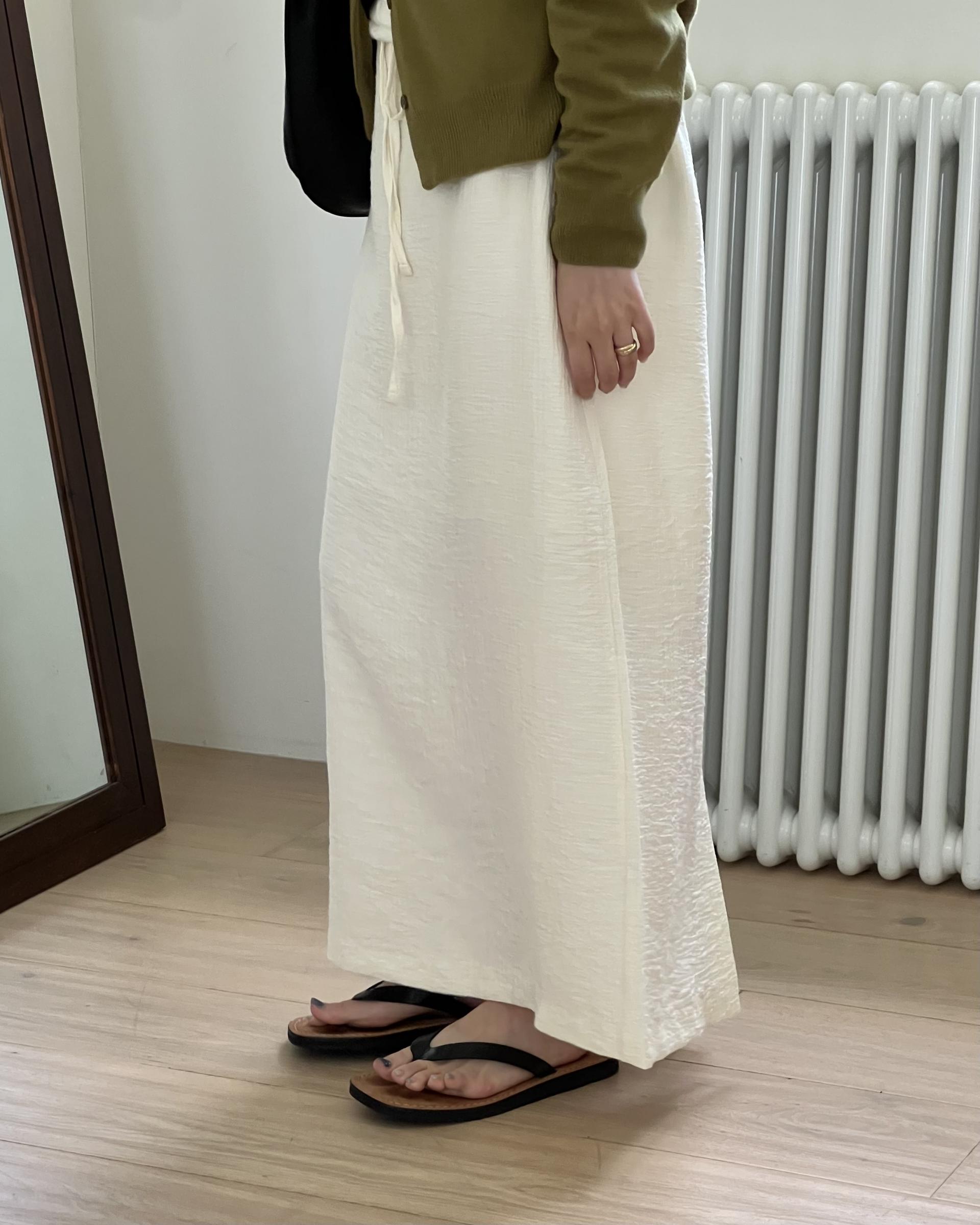 base wrinkle skirt (black/cream)