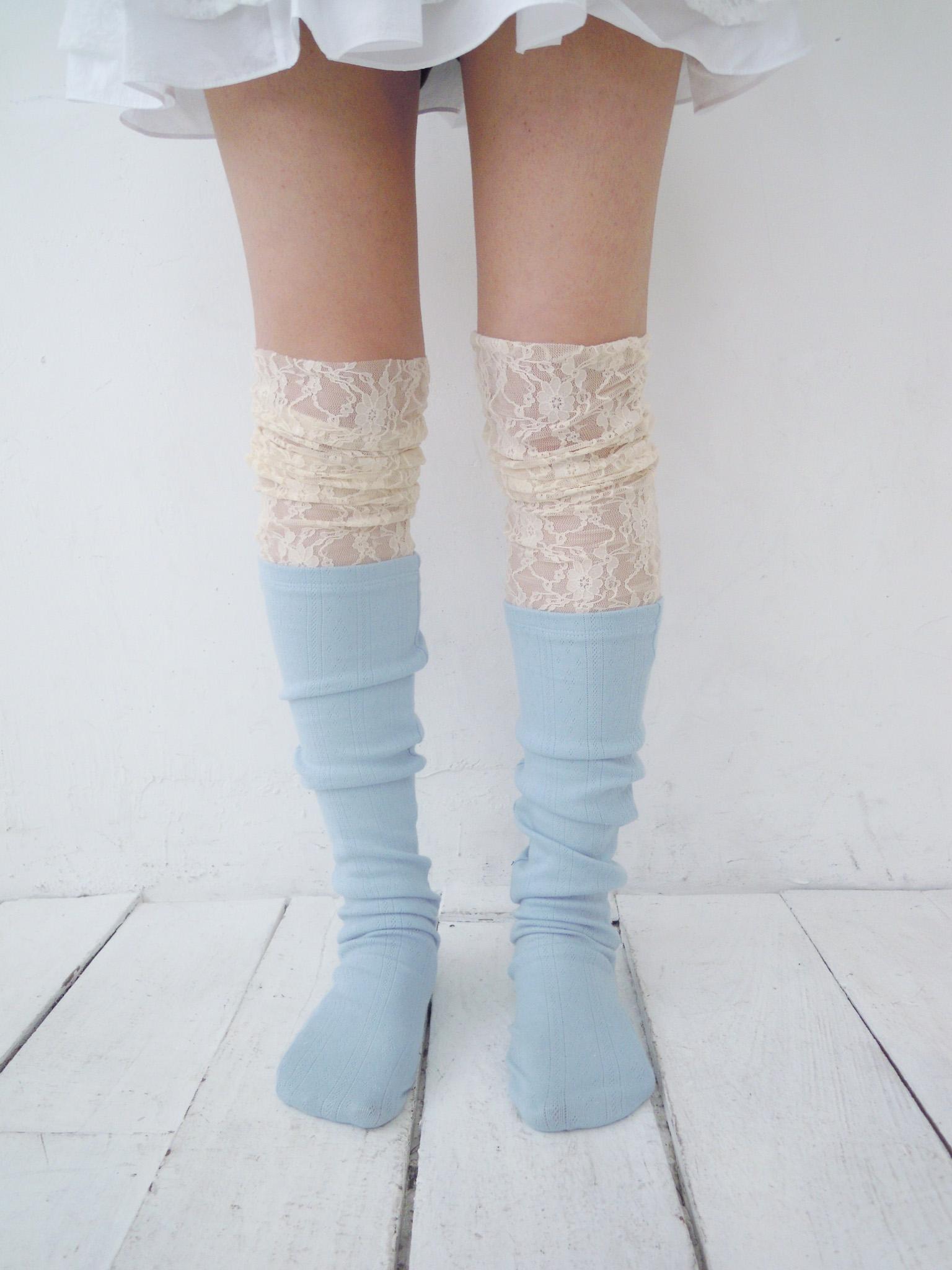 Lace layered over kneesocks / sky blue