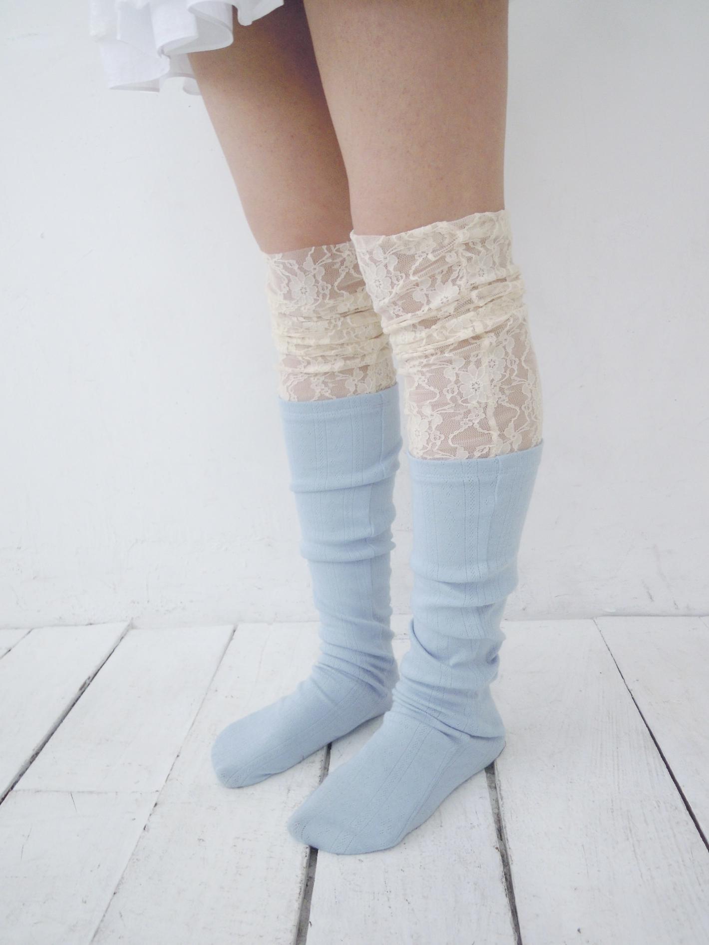 Lace layered over kneesocks / sky blue