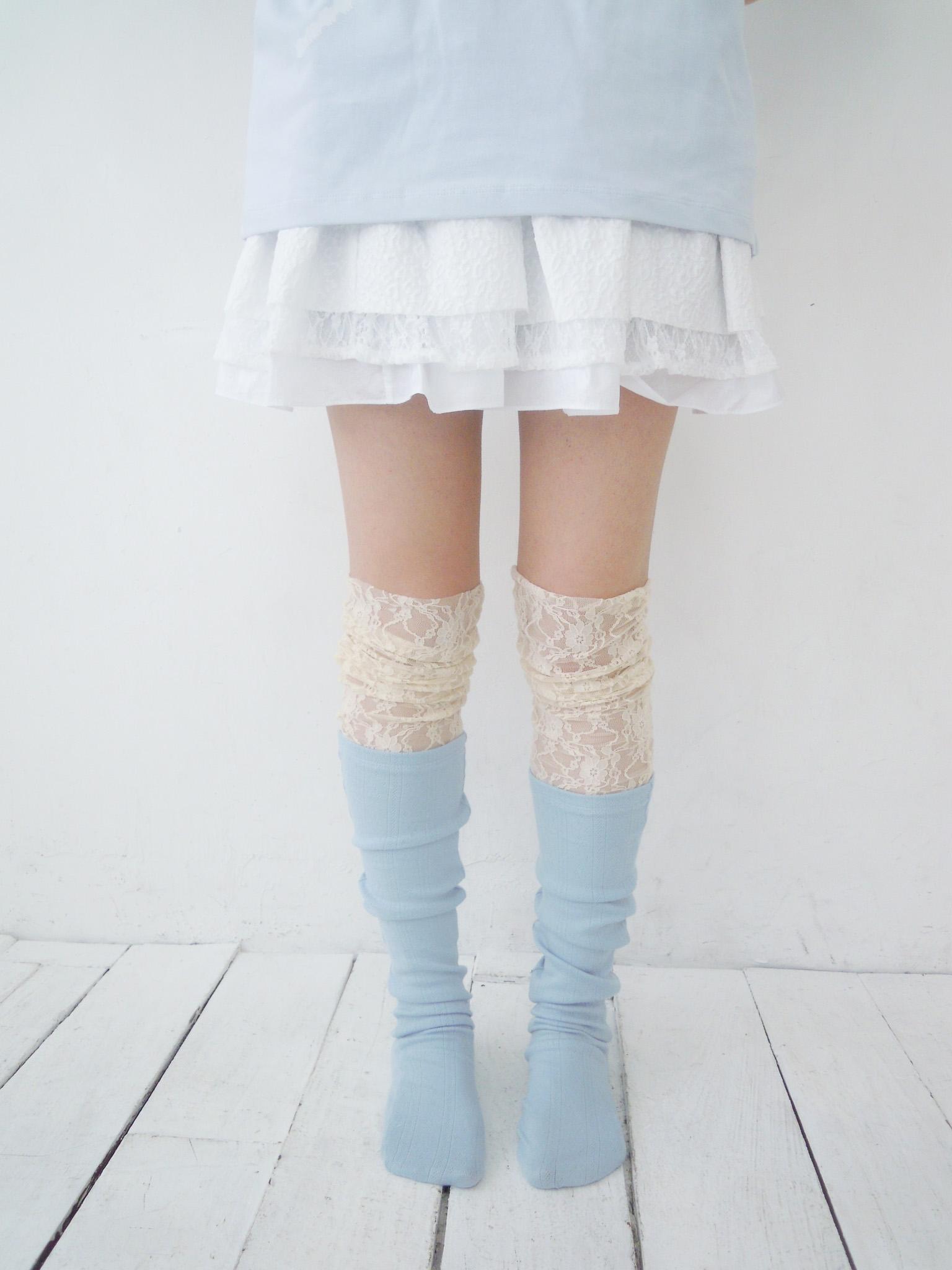 Lace layered over kneesocks / sky blue