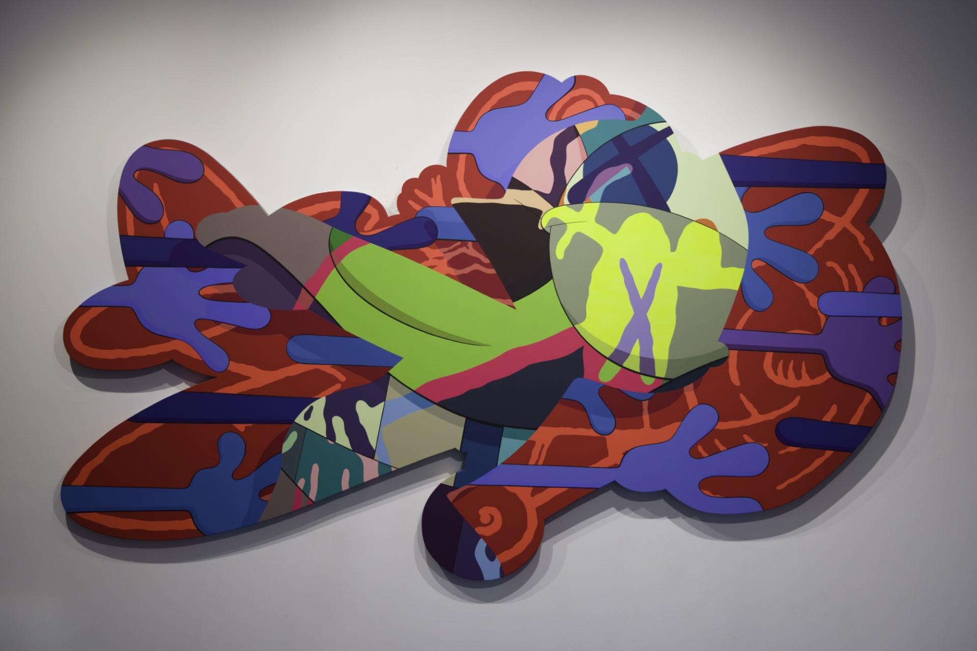 06_booth_kaws.jpg