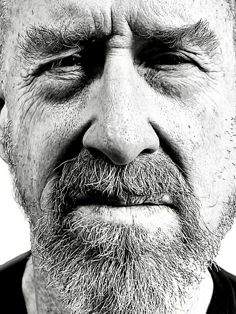 02_forsythe_profile.jpg