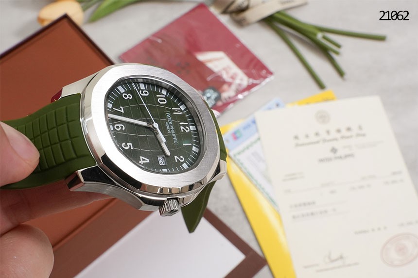 [Patek philippe] 파텍필립 아쿠아 너트 그린 남성시계