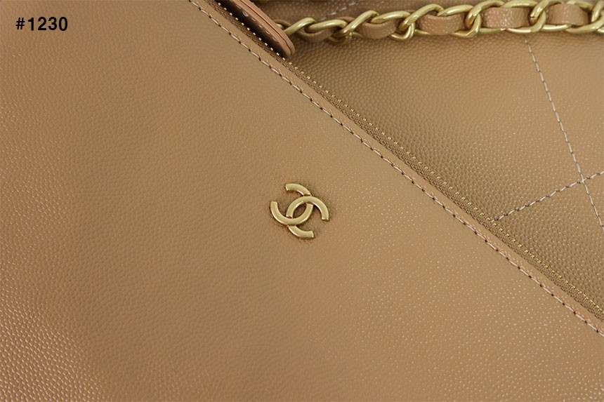 [CHANEL] 샤넬 22백 스몰 & 미디움 캐비어 호보백