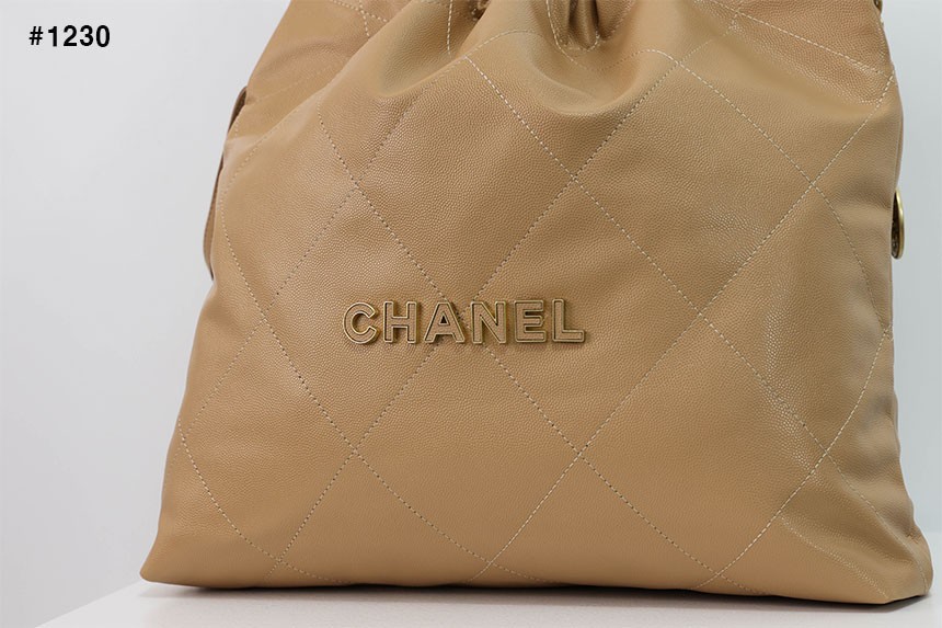 [CHANEL] 샤넬 22백 스몰 & 미디움 캐비어 호보백