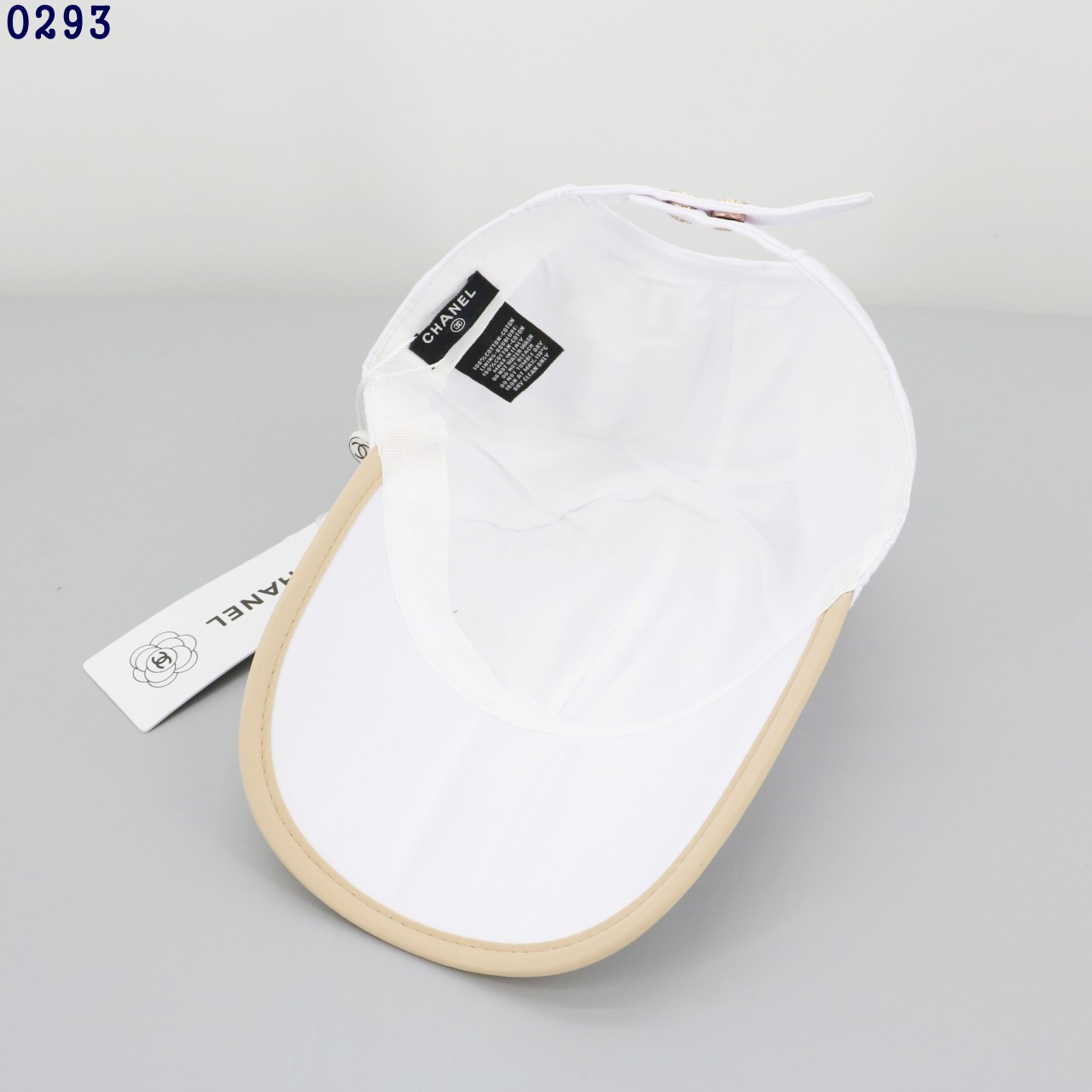 샤넬 옆 자수 로고 볼캡 모자