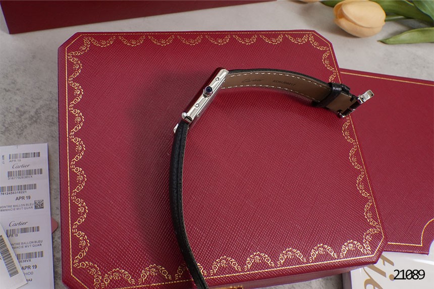 [CARTIER] 까르띠에 탱크 머스트 솔라비트 워치