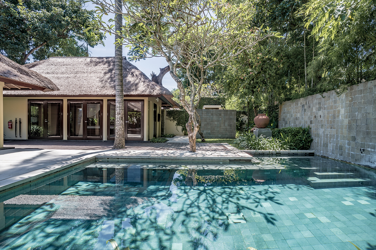 누사두아 까유마니스 풀빌라 전용 테라스와 정원