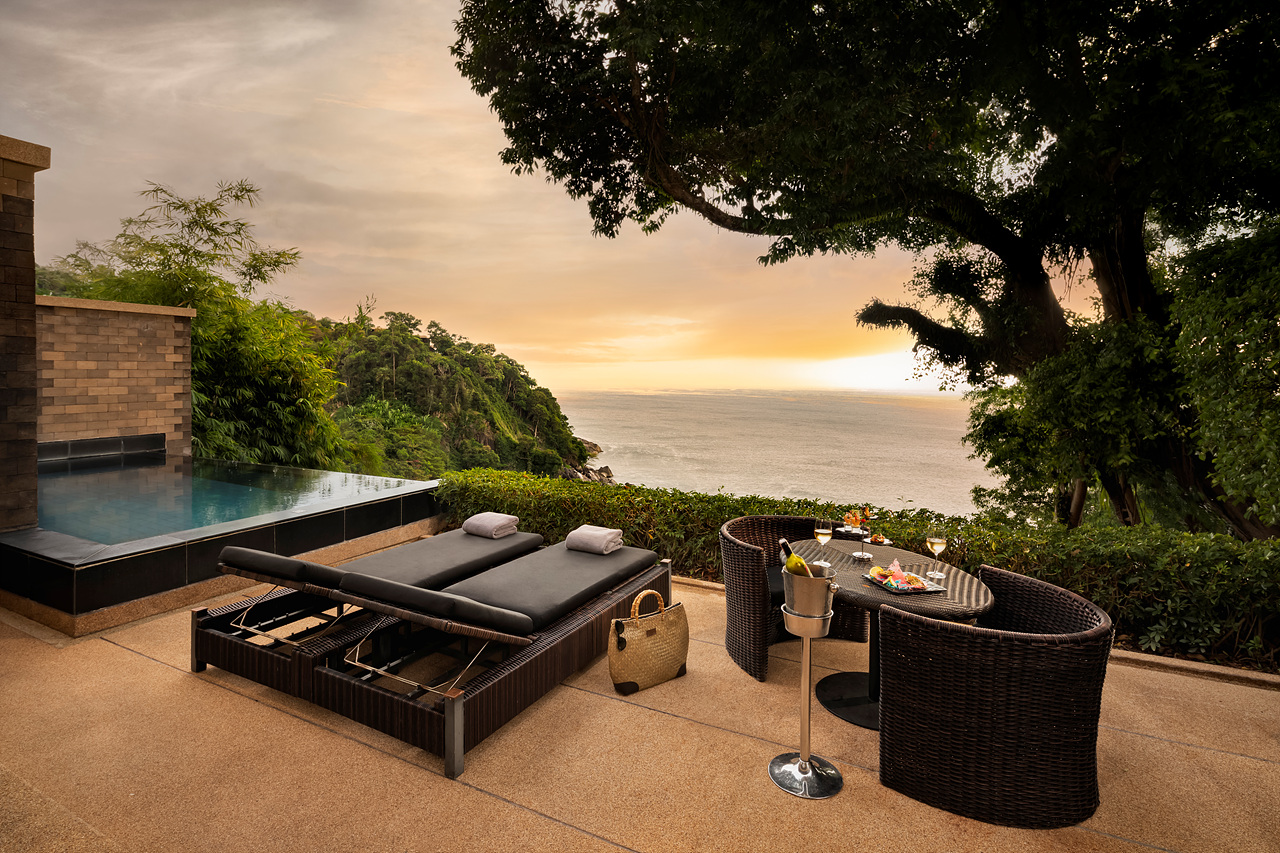 푸켓 파레사 오션 풀스윗 개인 수영장 전경