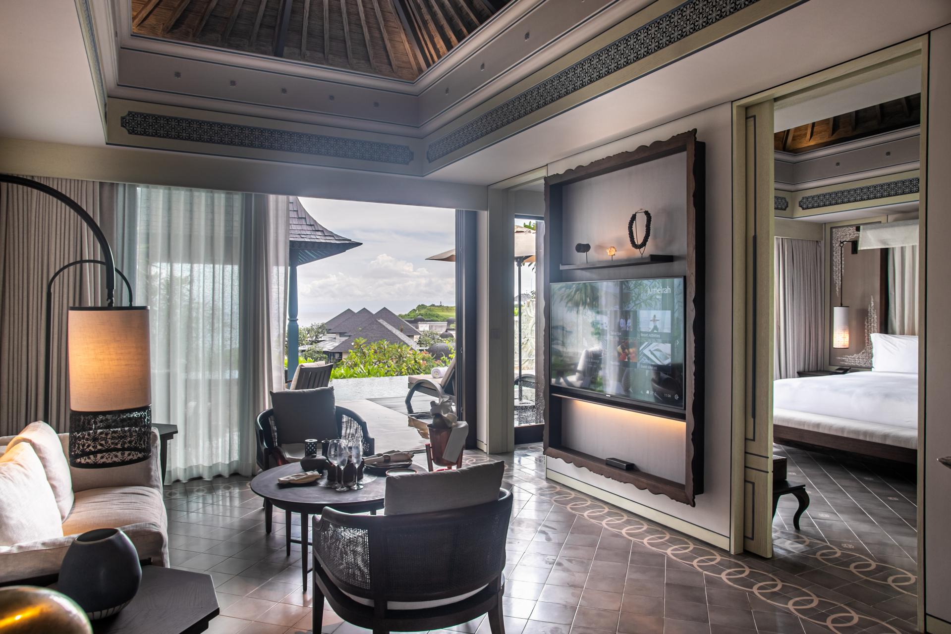 주메이라 발리 풀빌라 객실 창 너머 바다