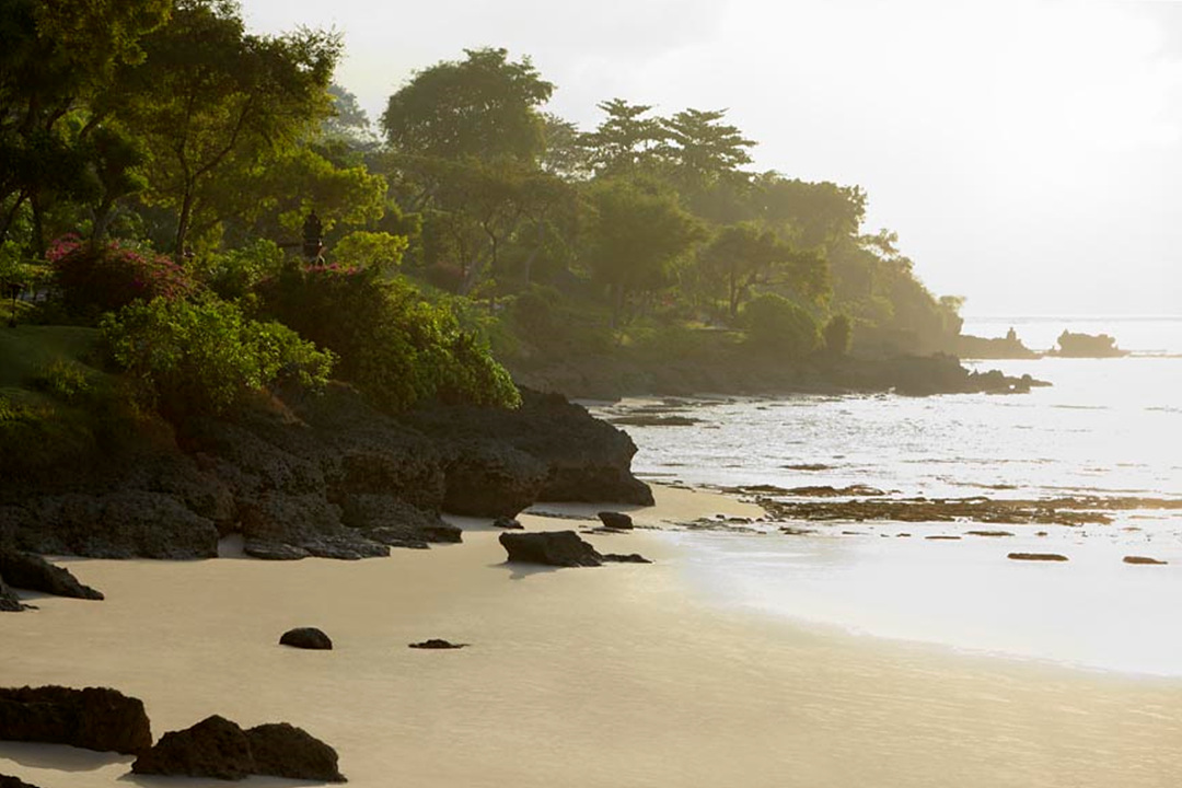 발리 포시즌 짐바란 풀빌라 해안 전경