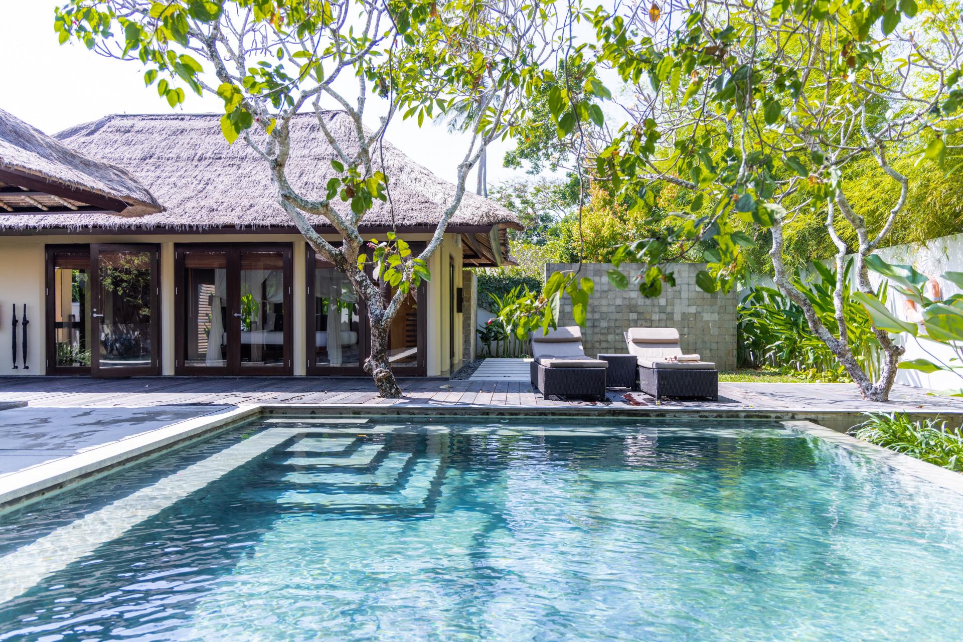 누사두아 까유마니스 풀빌라 수영장 전경